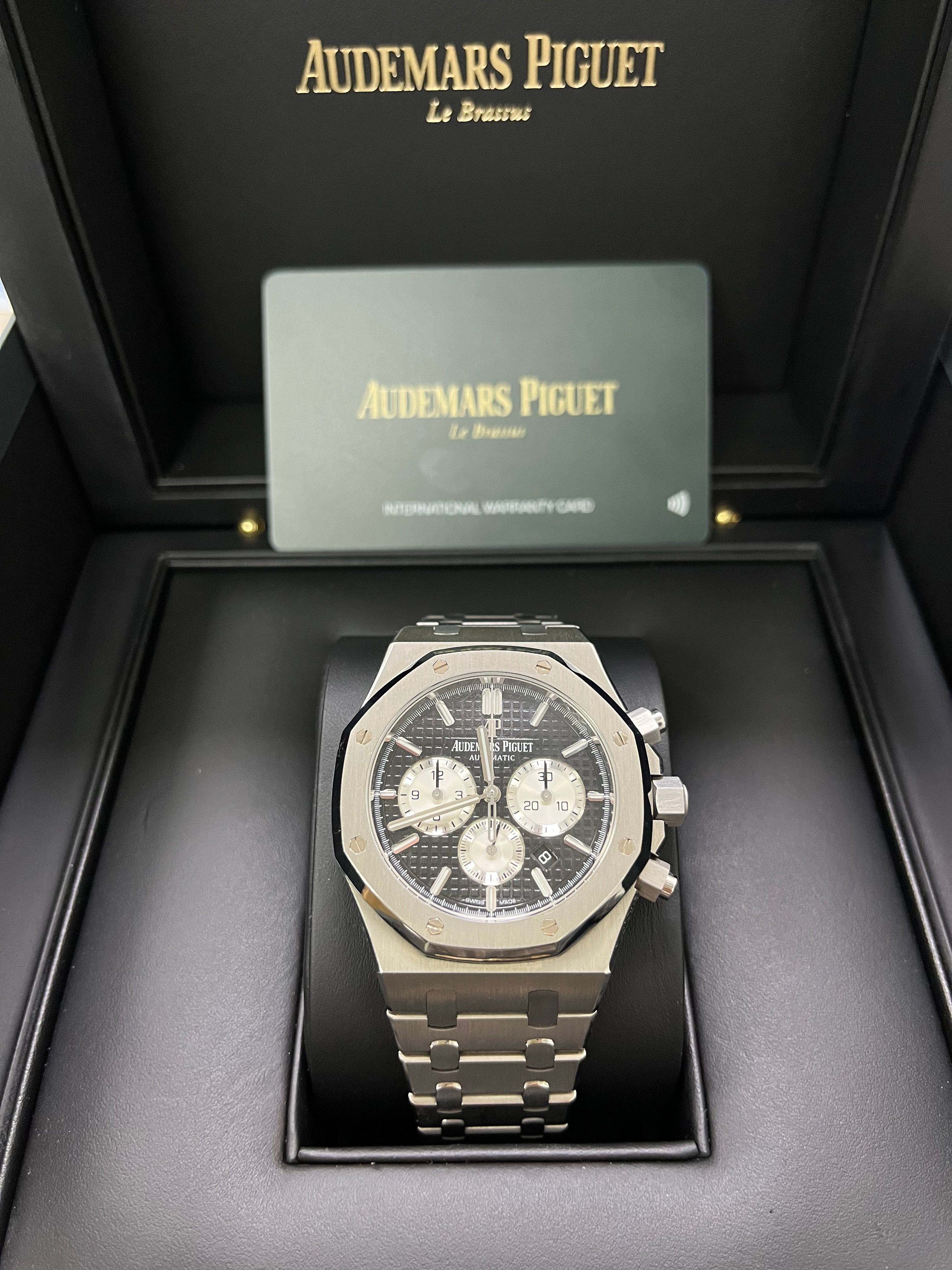 Audemars Piguet Royal Oak Selfwinding Chronograph Stainless Steel Watch - Black Dial with White Sub Dials (Ref#26331ST.OO.1220ST.02) | Luxury Sports Watch for Men, Perfect for Business Meetings & Formal Events