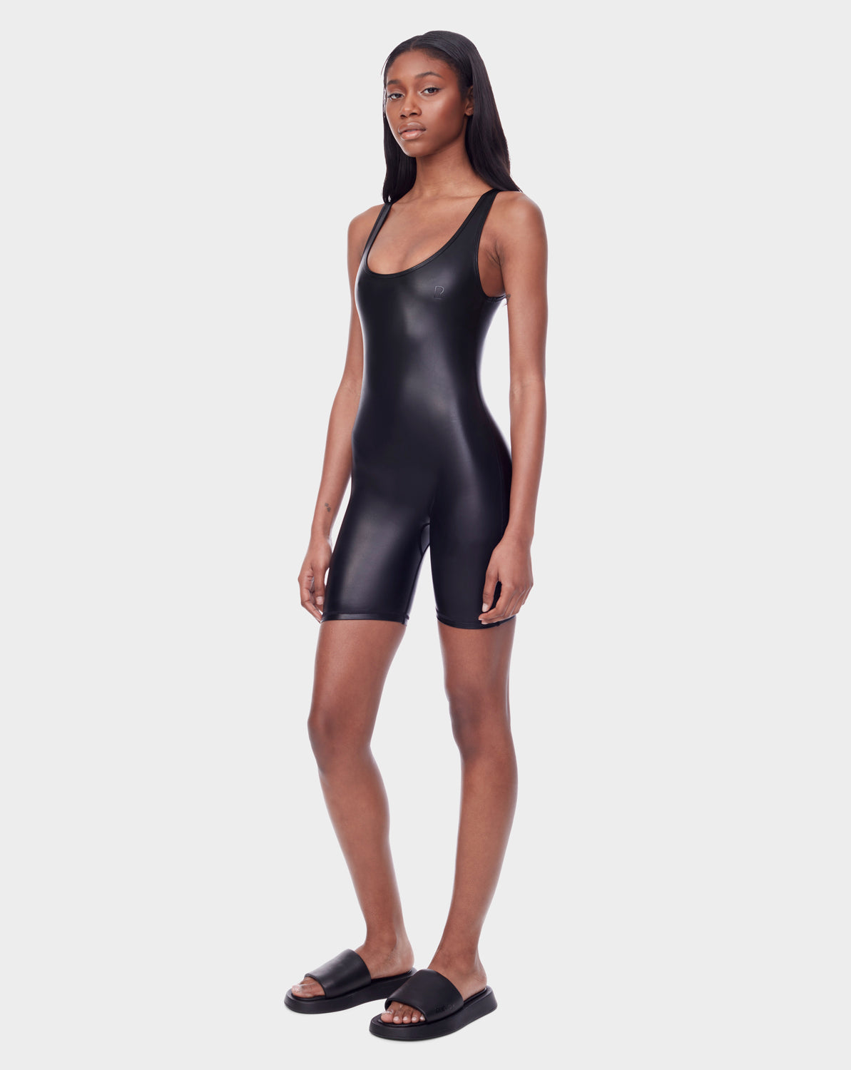 AVERI 8523015 Black - Stylish and Durable for Everyday Use | Perfect for Home, Office, and Travel