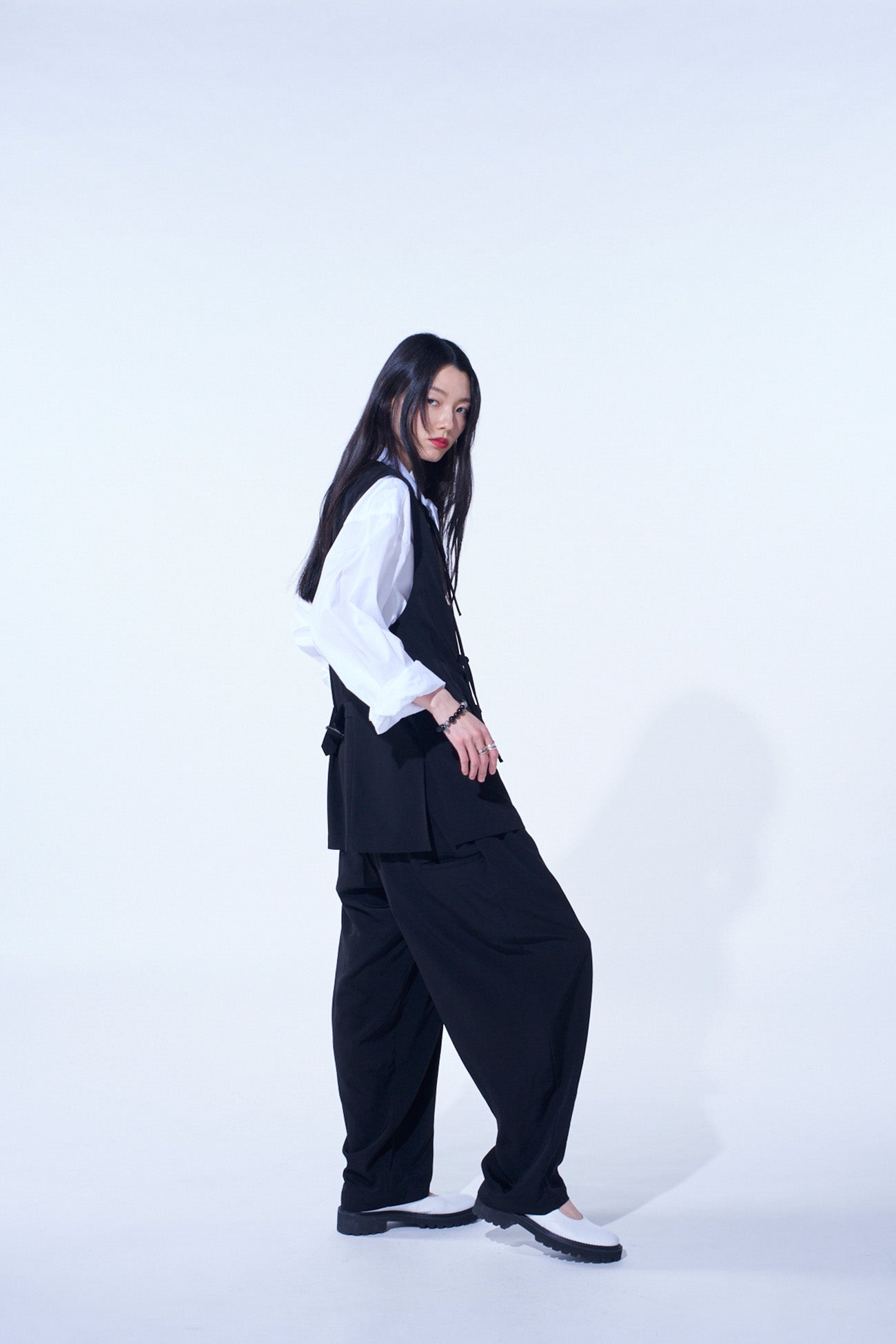 Elegant Crepe de Chine Button Vest for Women - Stylish China-Inspired Fashion | Perfect for Office Wear, Parties & Casual Outfits