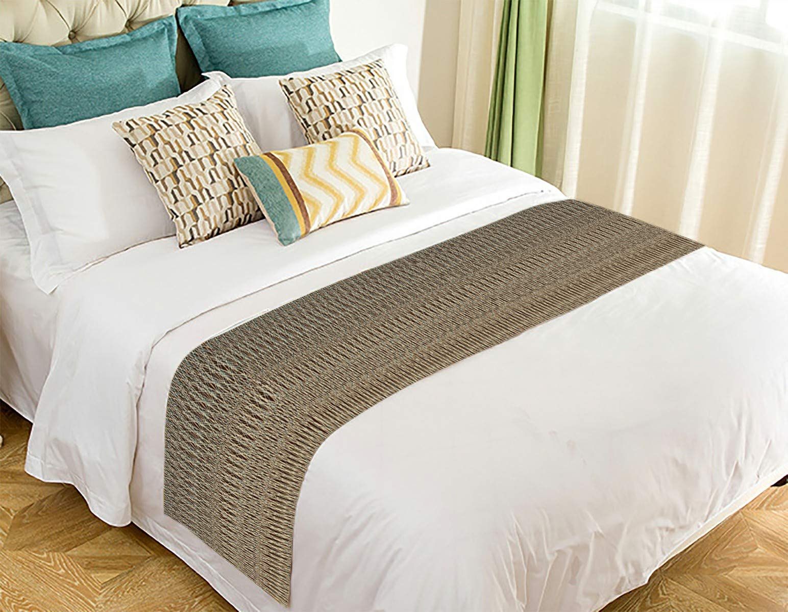 ECZJNT Striped Decorative Carpet Bed Runner - 20x95 Inch Luxury Bed Scarf for Bedroom Decor - Perfect for Master Bedrooms, Guest Rooms & Hotel Styling