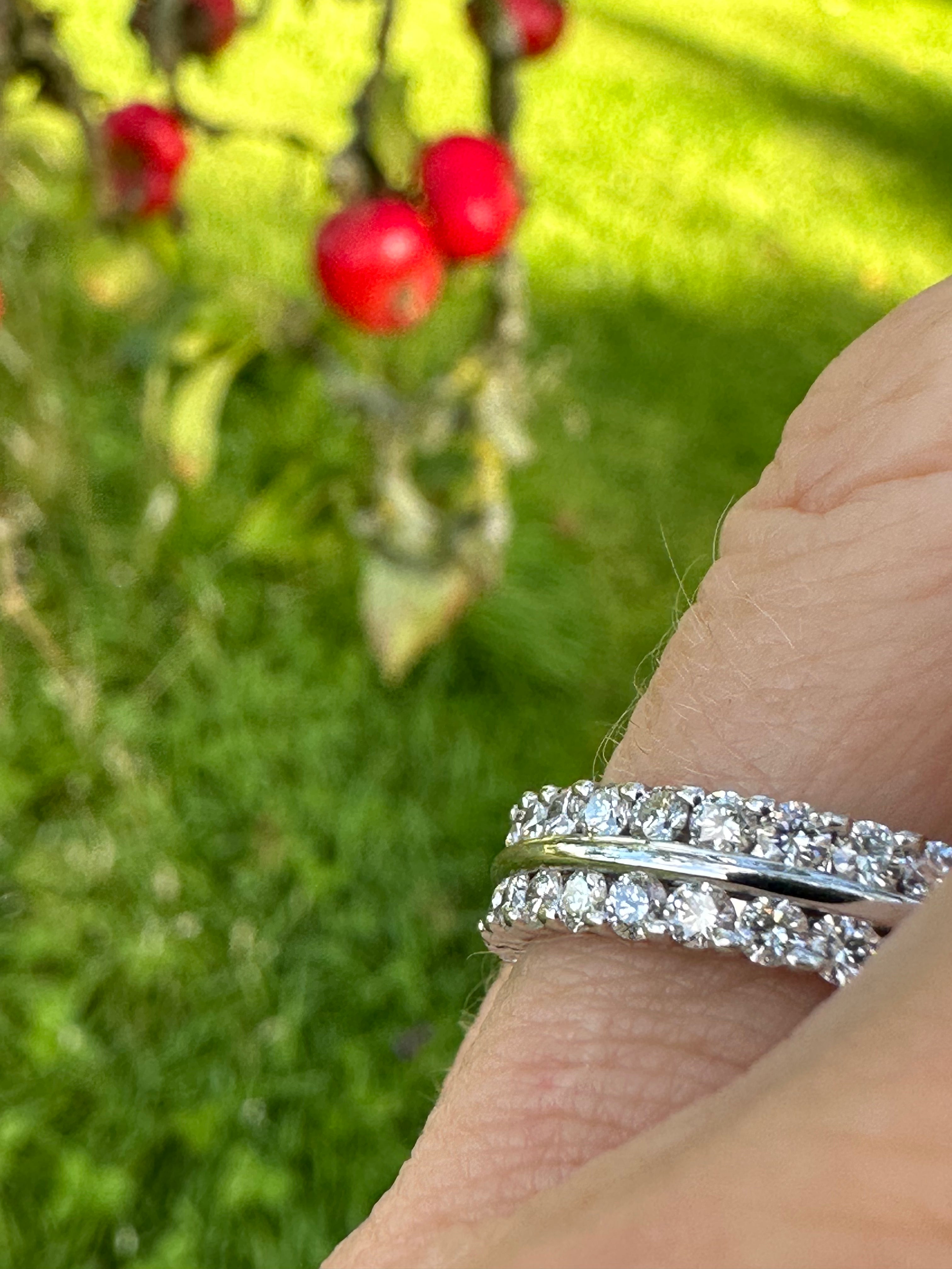 18ct White Gold Diamond Ring with 2.10ct TWVS - Luxury Engagement Wedding Band for Women - Perfect for Proposals, Anniversaries & Special Occasions