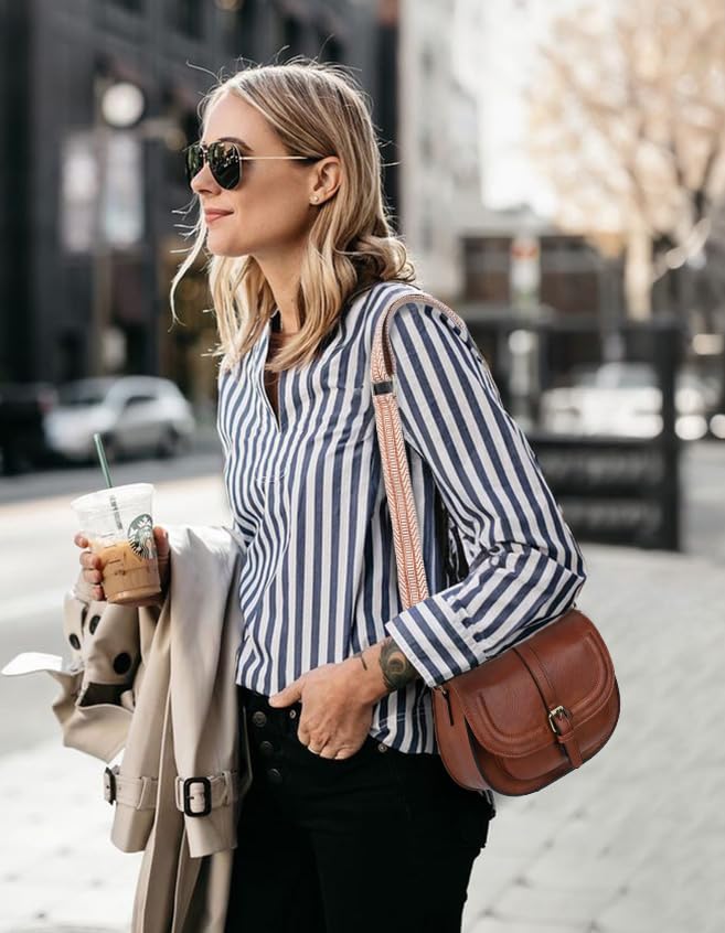 AFKOMST Vegan Leather Crossbody Bags for Women - Small Saddle Purse & Boho Shoulder Bag | Perfect for Everyday Use, Travel & Casual Outings