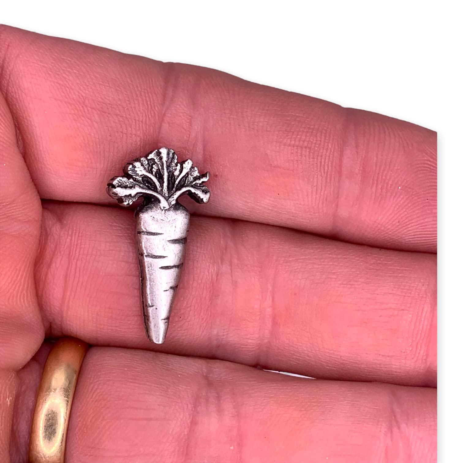 Carrot Lapel Pin - Plant Pins for Backpack & Hat | Easter Bunny Carrot Jewelry for Women Men Kids | Easter Gifts, Vegan Fashion Accessory