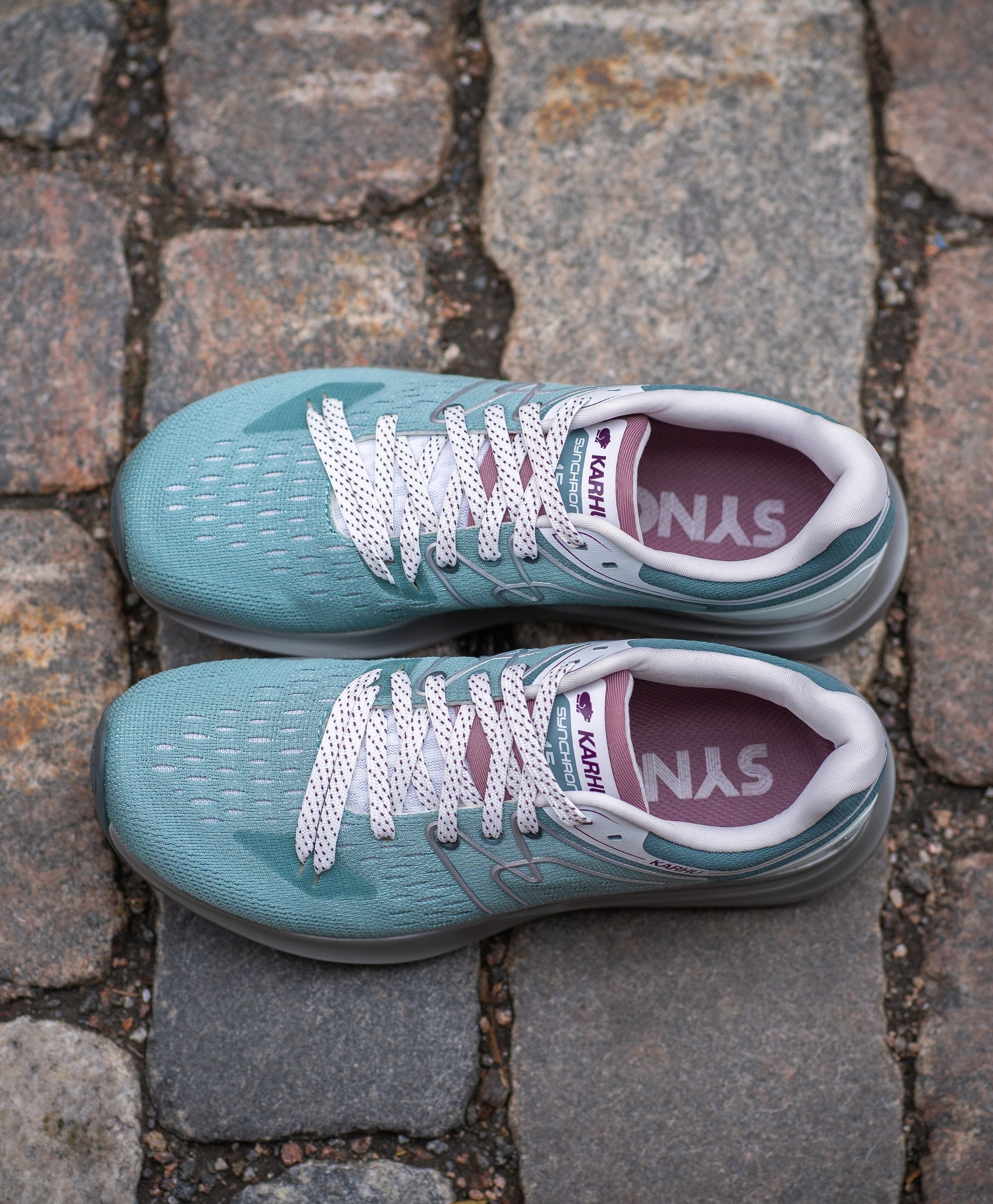 Women's Synchron 1.5 Aquifer Silver Water Shoes - Perfect for Swimming, Beach, Yoga & Water Sports