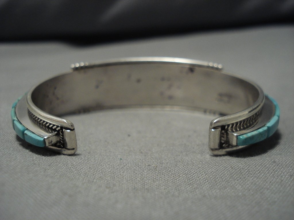 Vintage Zuni Native American Sterling Silver Green Turquoise Bracelet - Handmade Southwest Jewelry for Women - Perfect for Boho Fashion & Special Occasions