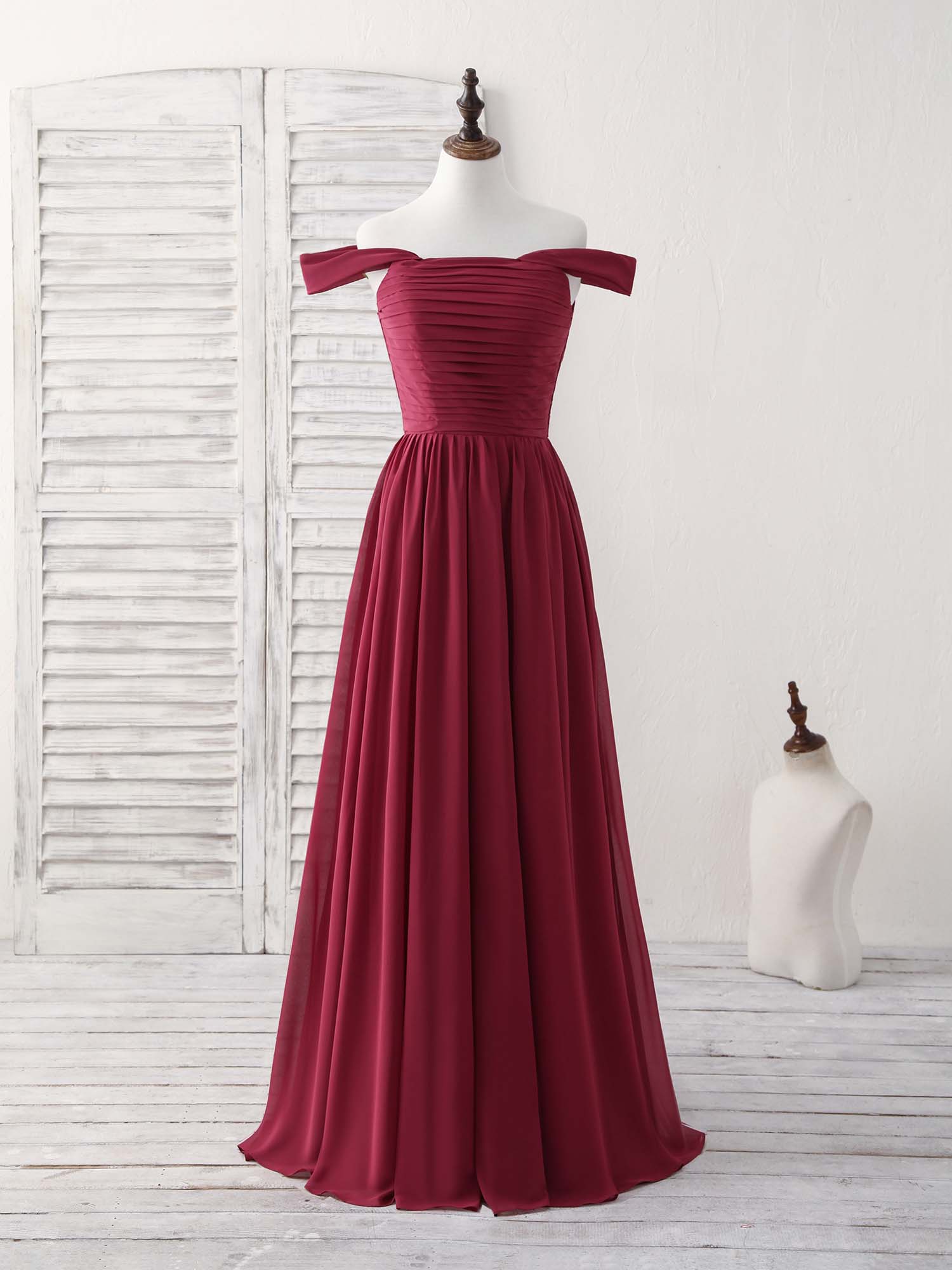 Elegant Burgundy Chiffon Off-Shoulder Long Prom Dress & Bridesmaid Gown - Perfect for Formal Dances, Weddings & Special Occasions