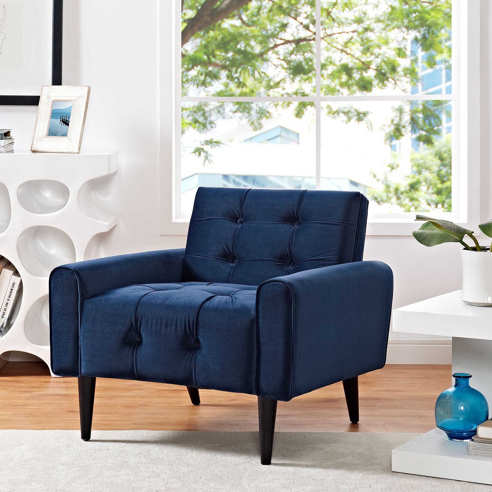 Premium Velvet Armchair - Modern Upholstered Accent Chair with Solid Wood Legs for Living Room, Bedroom & Office - Soft Comfortable Lounge Seating for Home Decor