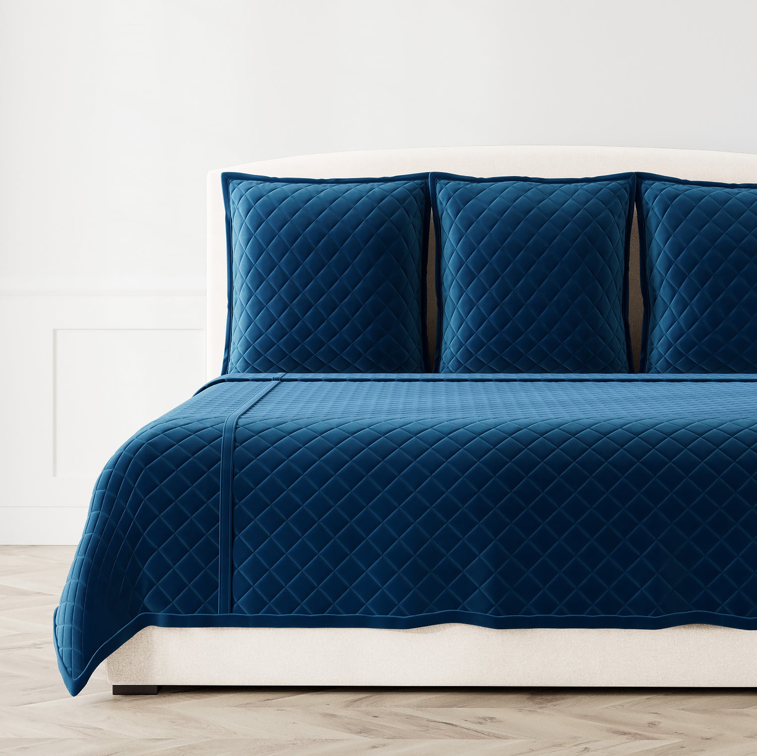 Luxury Velvet Coverlet Set - Soft & Breathable Navy Blue Bedspread for King/Queen Size - Perfect for Bedroom Decor & Cozy Nights
