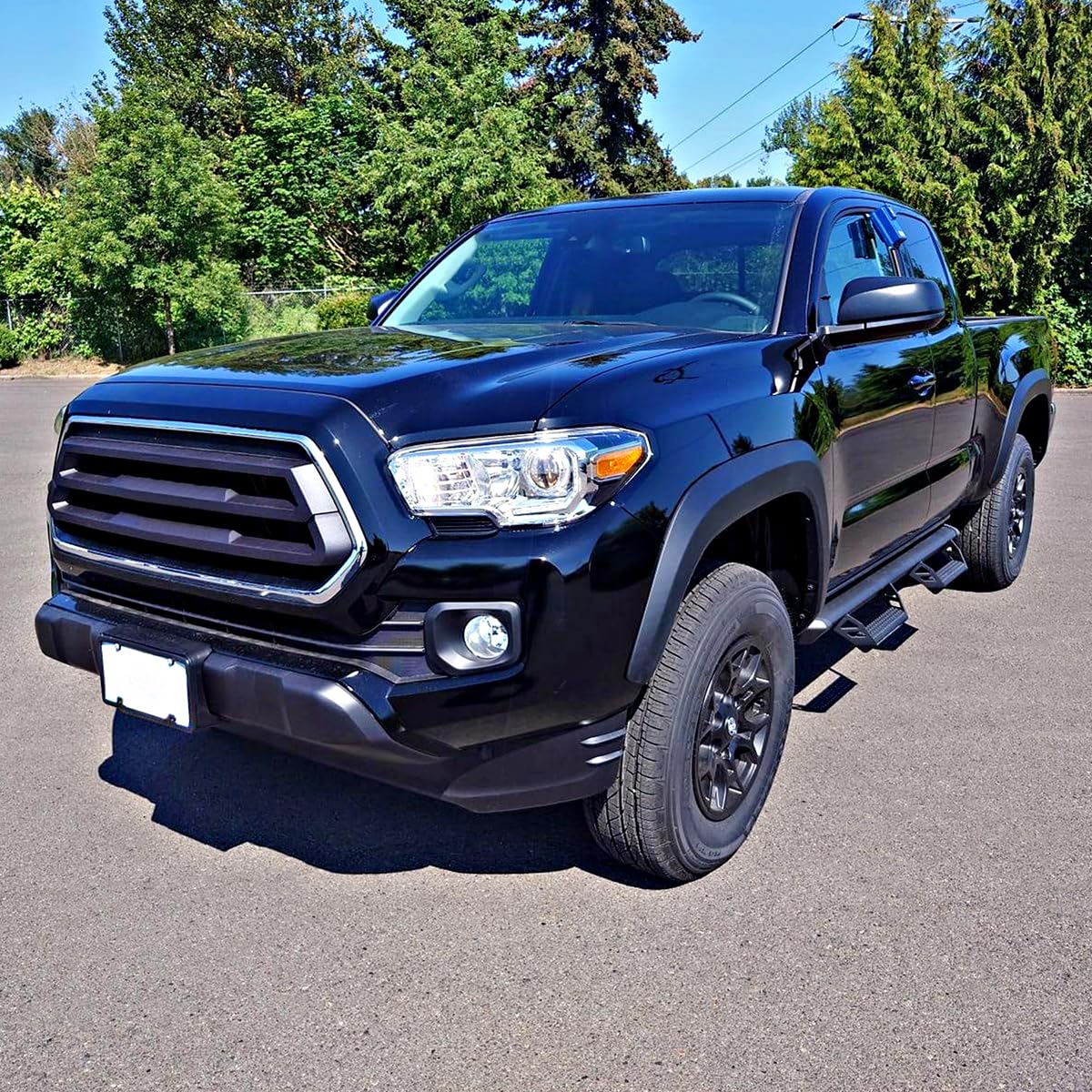 Spec-D Tuning Chrome Projector Headlights with LED Daytime Running Lights - Compatible with 2016-2022 Toyota Tacoma - Left & Right Pair Headlamp Assembly - Upgrade Your Truck's Style & Night Visibility for Off-Roading & Daily Driving