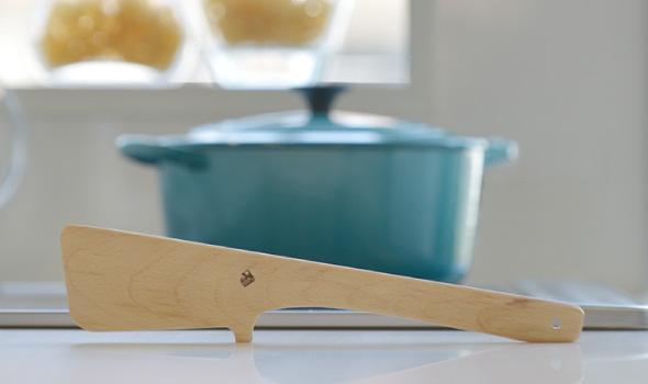 Handcrafted Japanese Beech Wood Spatula - Miranda Style Omoeraku Wooden Cooking Utensil for Baking, Flipping & Stirring - Perfect for Non-Stick Pans & Healthy Cooking