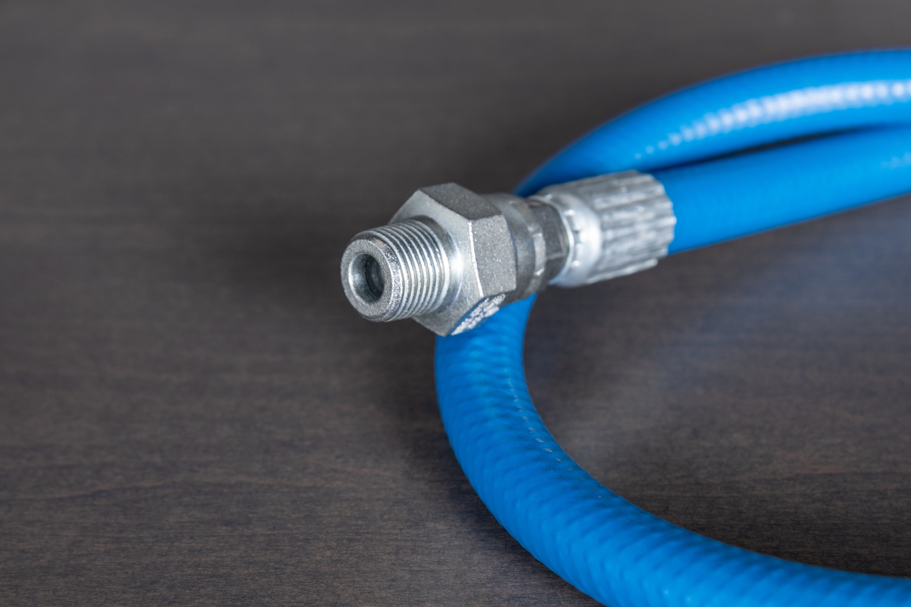 3/8 Inch High Pressure Jumper Hose - Heavy Duty Hydraulic Hose for Industrial & Automotive Use - Perfect for Hydraulic Systems, Construction Equipment, and Farm Machinery