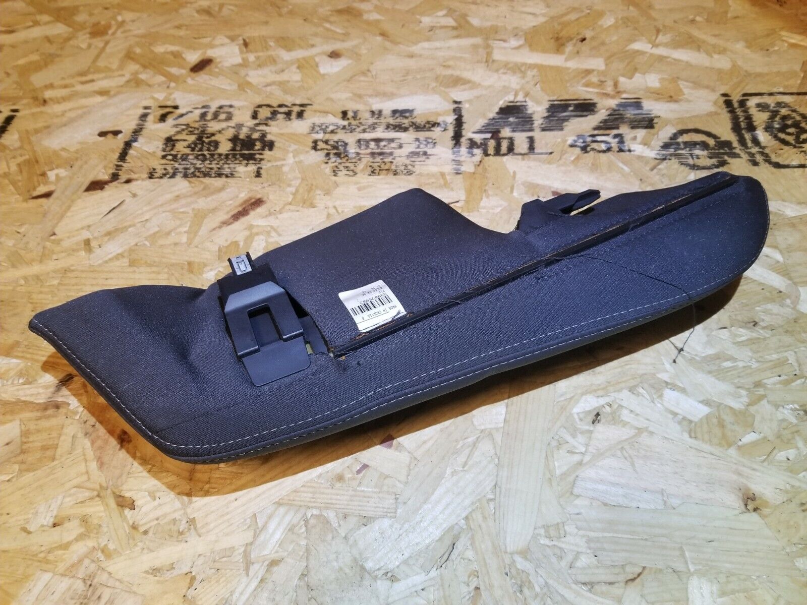 2005-2007 Volvo S40 Left Driver Side Rear Seat Bolster Cushion Replacement - OEM Quality Fit for Volvo S40 Sedan | Perfect for Car Interior Repair & Comfort Upgrade