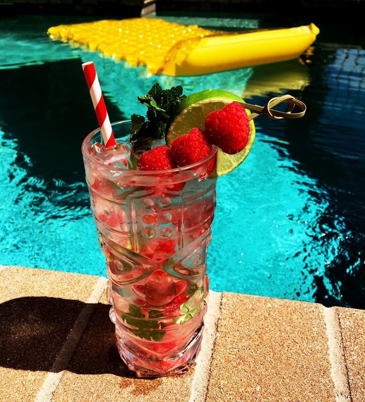 BarConic® Tiki Cocktail Glass Set - 15oz Tropical Drinkware for Summer Parties, Luau & Beach Themed Events - Perfect for Margaritas, Pina Coladas & Exotic Cocktails
