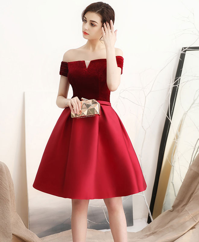Elegant Burgundy Satin Short Prom Dress for Homecoming | Sexy Cocktail Party Dress for Women | Perfect for Dances, Formals & Special Occasions