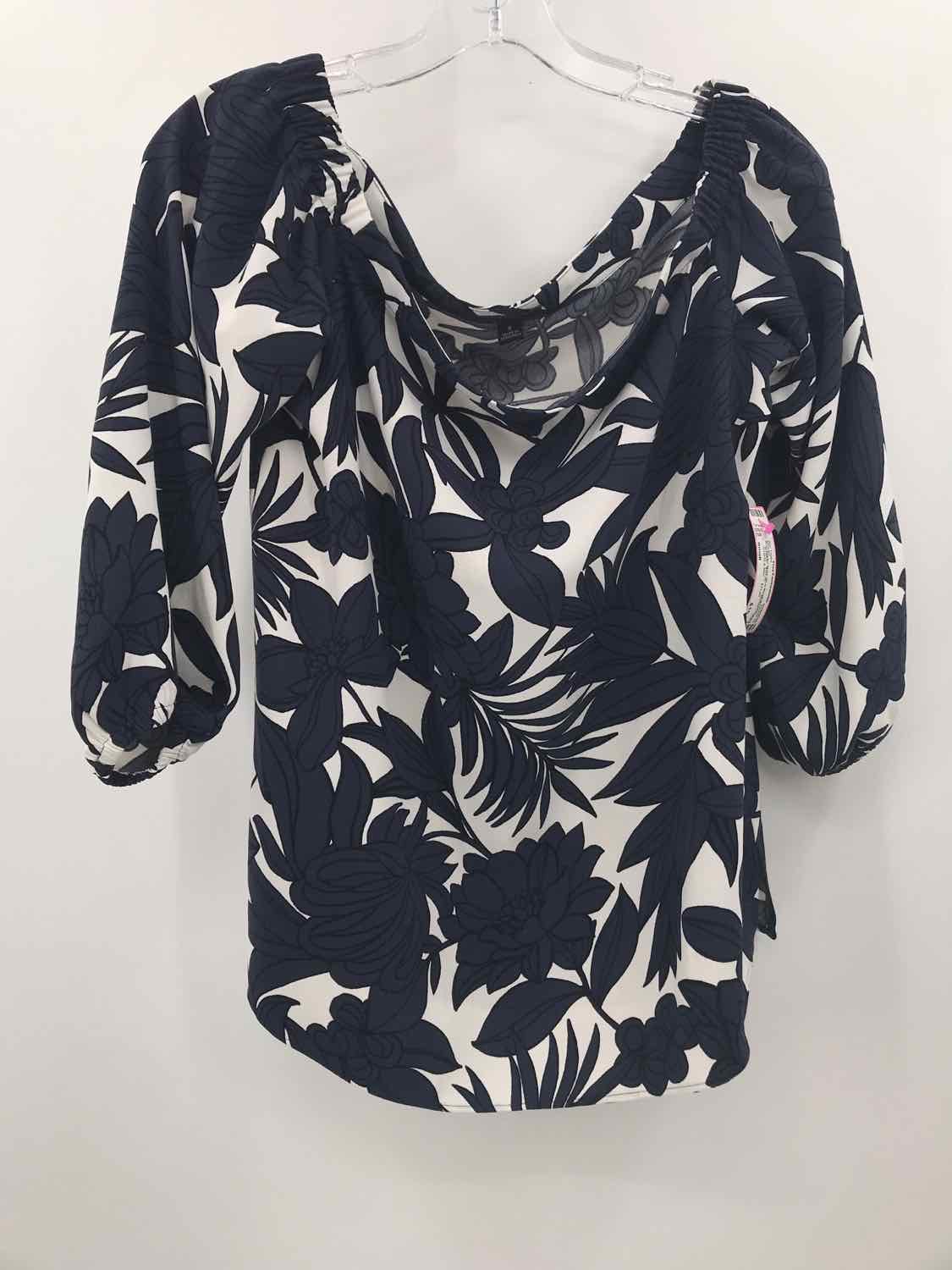 Pre-Owned Ann Taylor Navy Blue Blouse Size Small - Perfect for Work, Office & Casual Wear