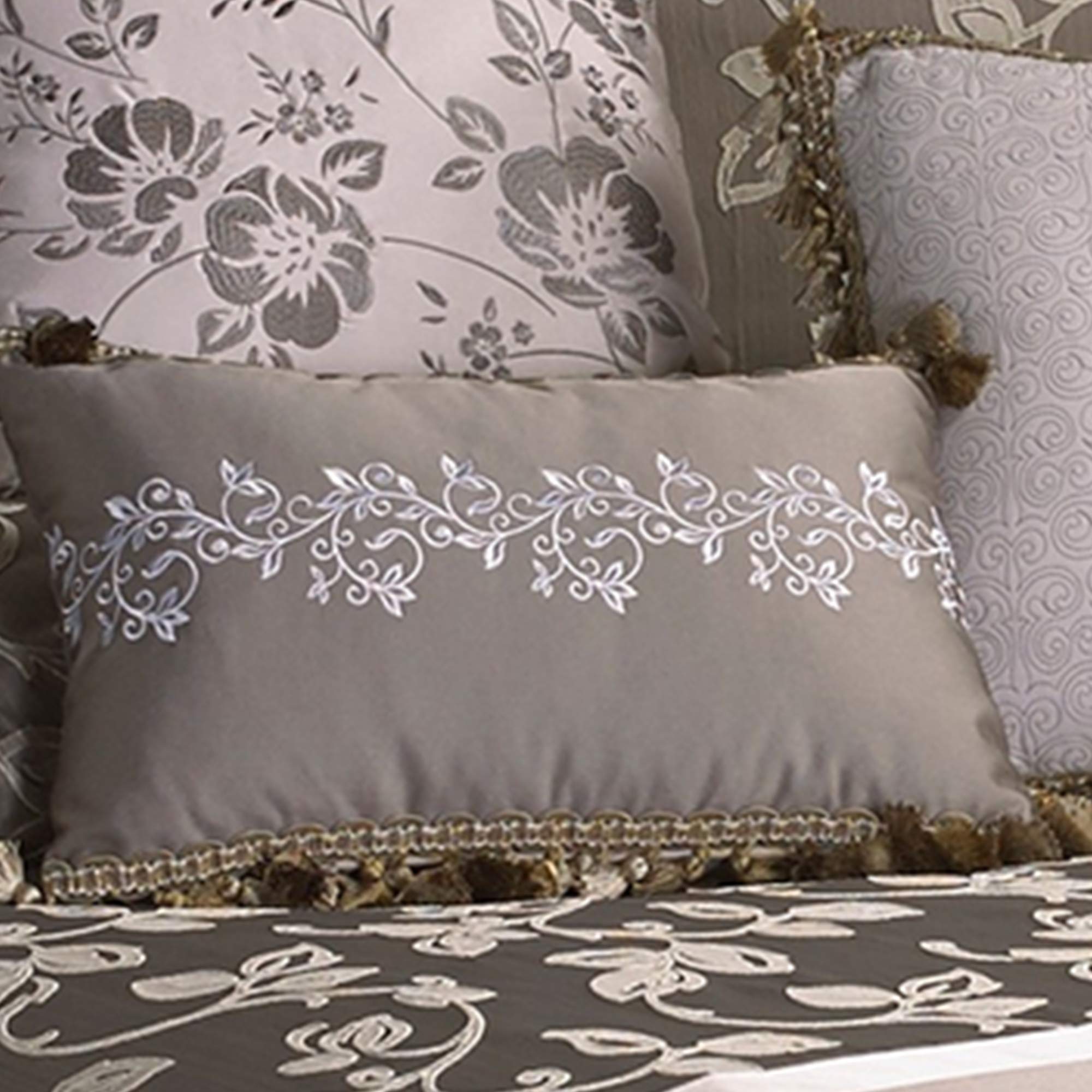 Benjara 10-Piece King Size Comforter Set - Soft Polyester Bedding with Elegant Leaf Pattern in Gray - Perfect for Master Bedroom, Guest Room & Cozy Home Decor