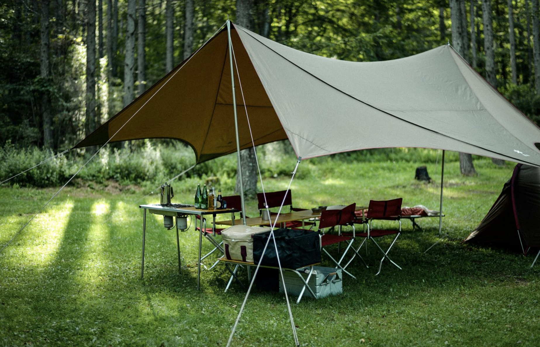HD Tarp Shield Hexa Evo Pro - Heavy Duty Waterproof Tarpaulin for Camping, Construction & Outdoor Protection - Perfect for Roof Cover, Truck Bed & Emergency Shelter