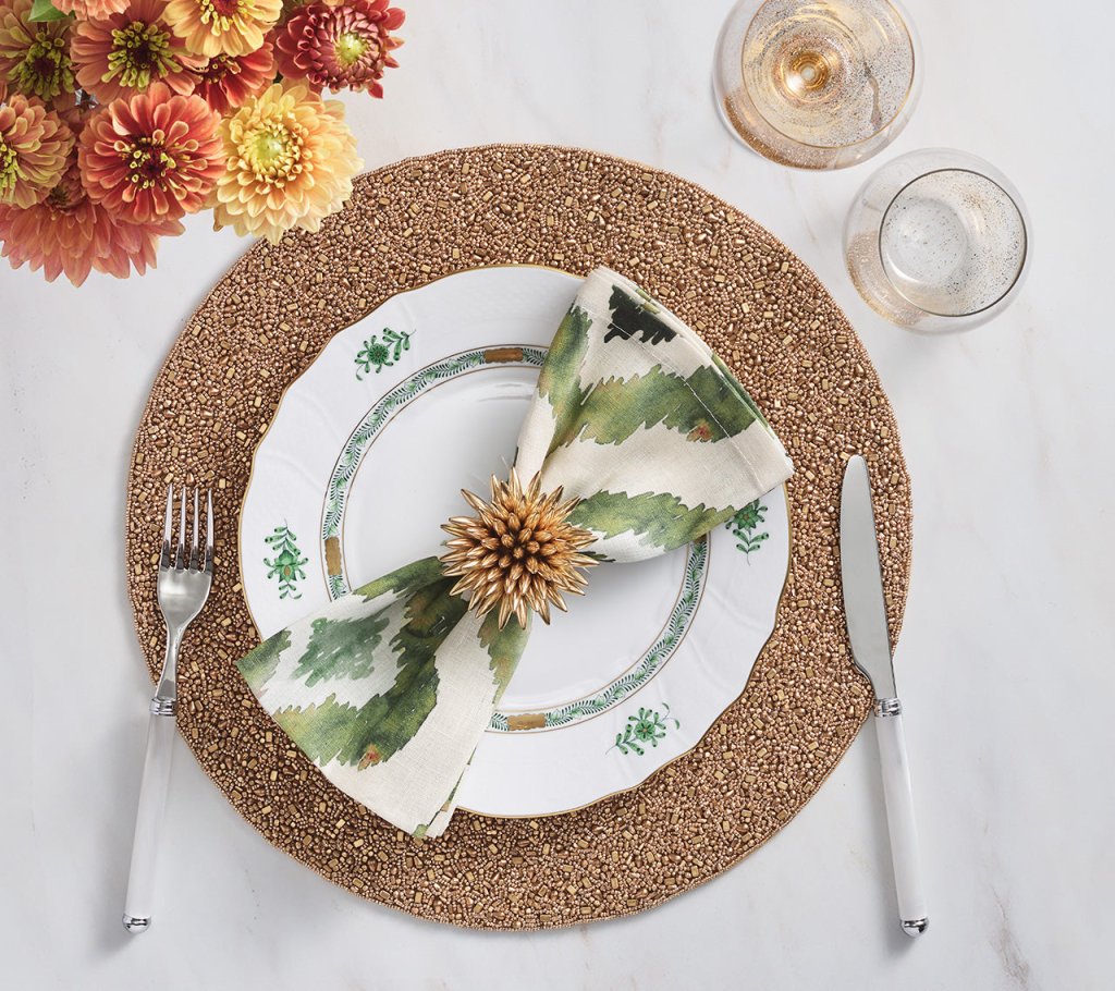 Premium Gold Rush Placemats Set of 4 - Elegant Gold Table Mats for Dining, Parties & Home Decor - Waterproof & Heat Resistant for Daily Use