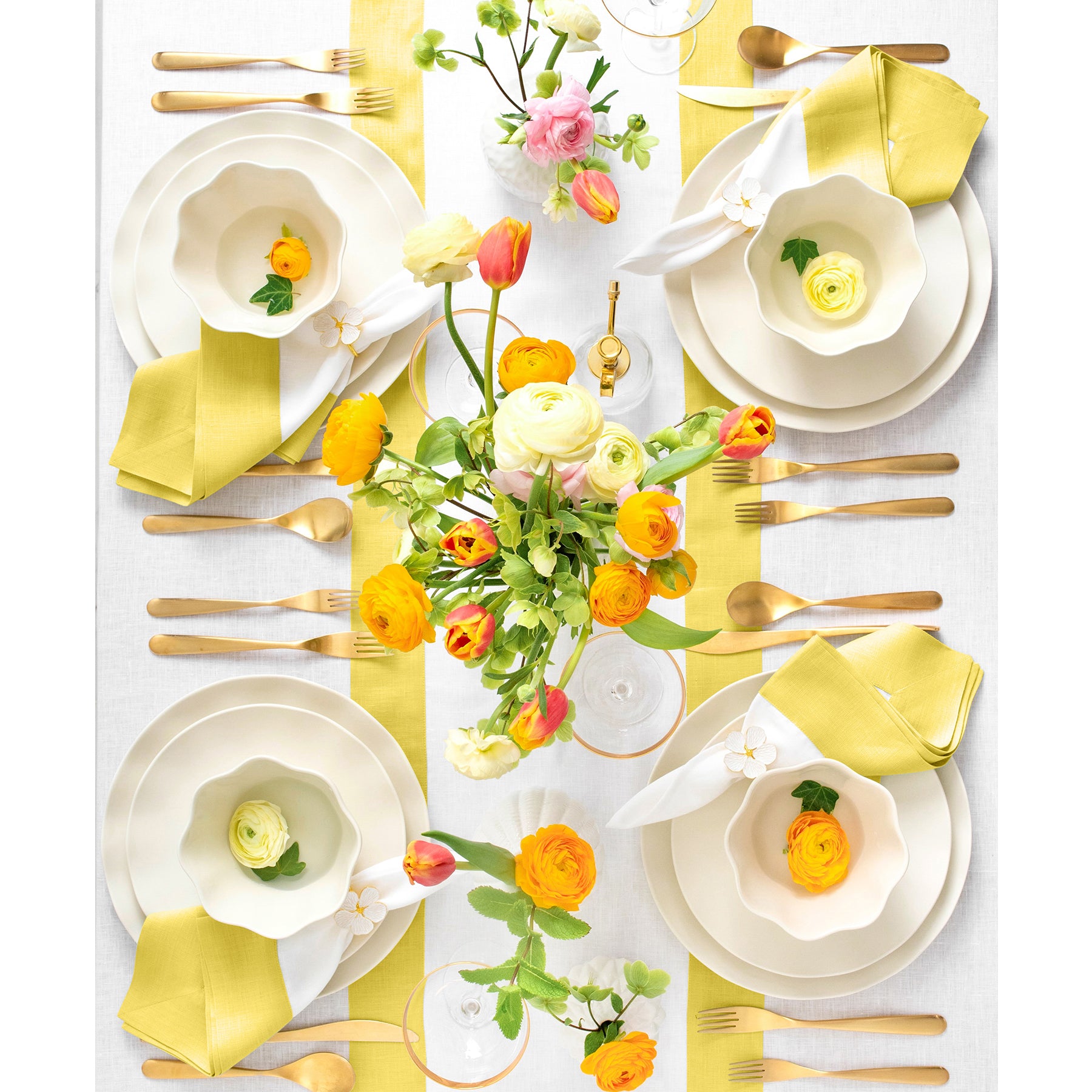 Elegant Contempo Napkins - Set of 4 Premium Cotton Dinner Napkins for Formal Dining, Parties & Special Occasions