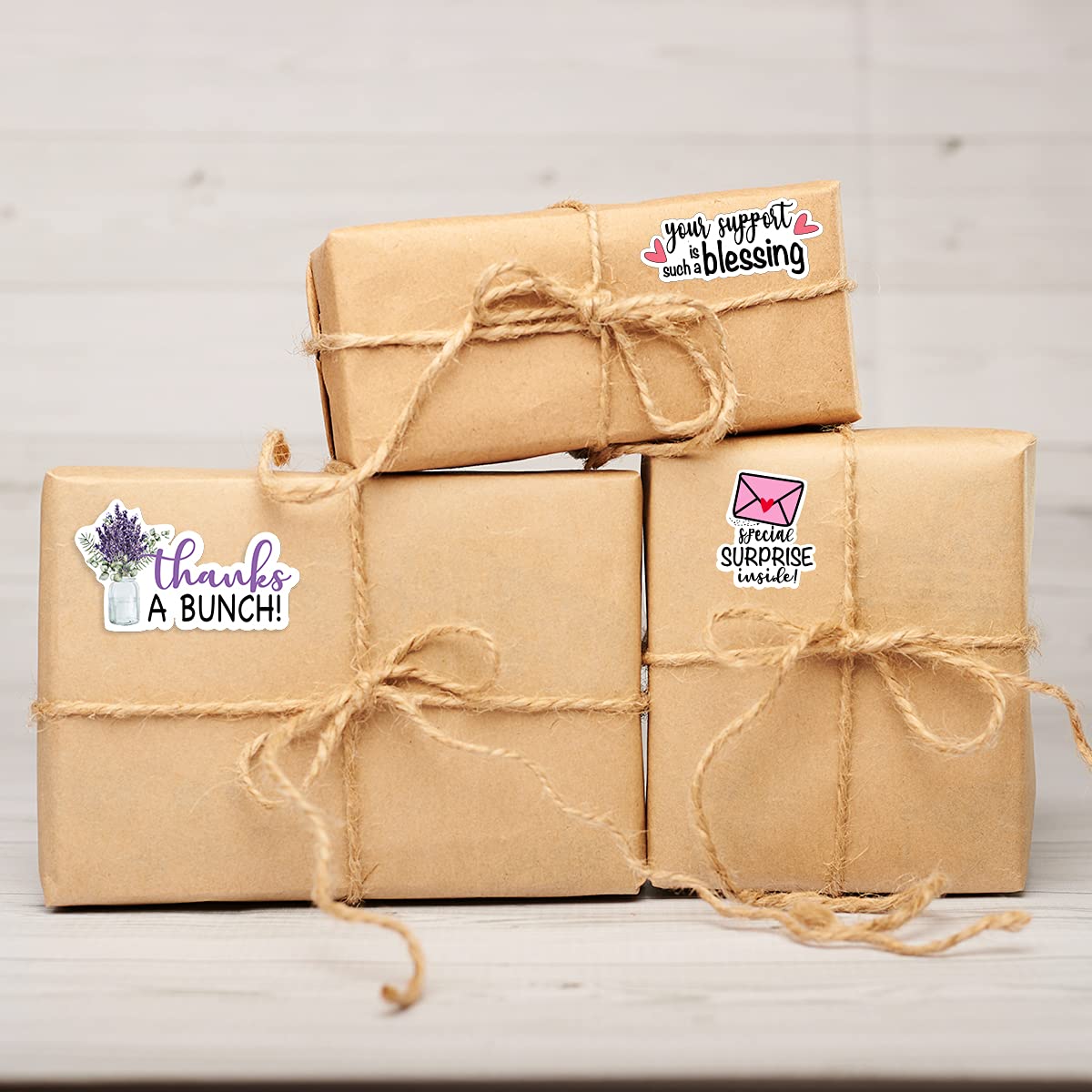 Wailozco Thank You Flower Stickers - 500 Labels Per Roll | Handmade Small Business Stickers for Envelopes, Online Retailers & Handmade Goods | Perfect for Packaging, Scrapbooking & DIY Crafts