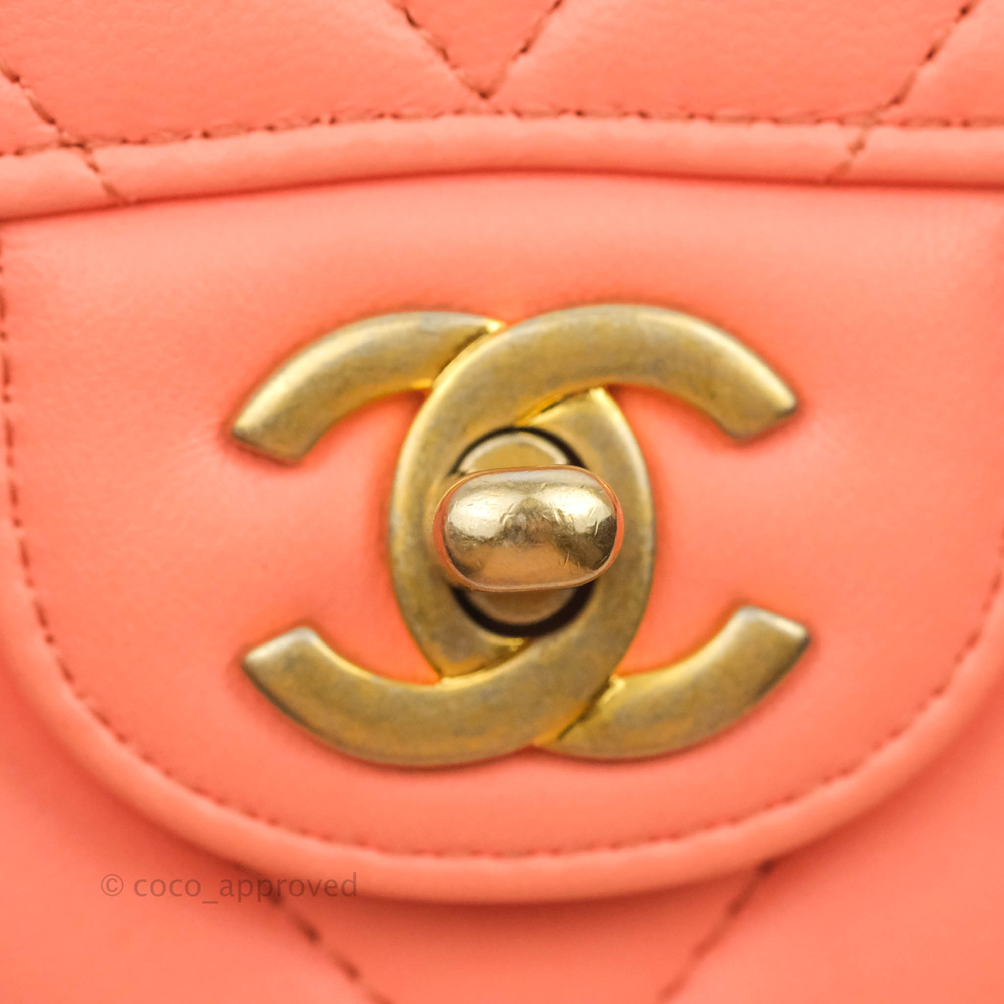 Chanel Classic M/L Medium Chevron Double Flap Bag in Coral Pink Lambskin with Aged Gold Hardware - Luxury Shoulder Bag for Women, Perfect for Parties, Weddings & Special Occasions