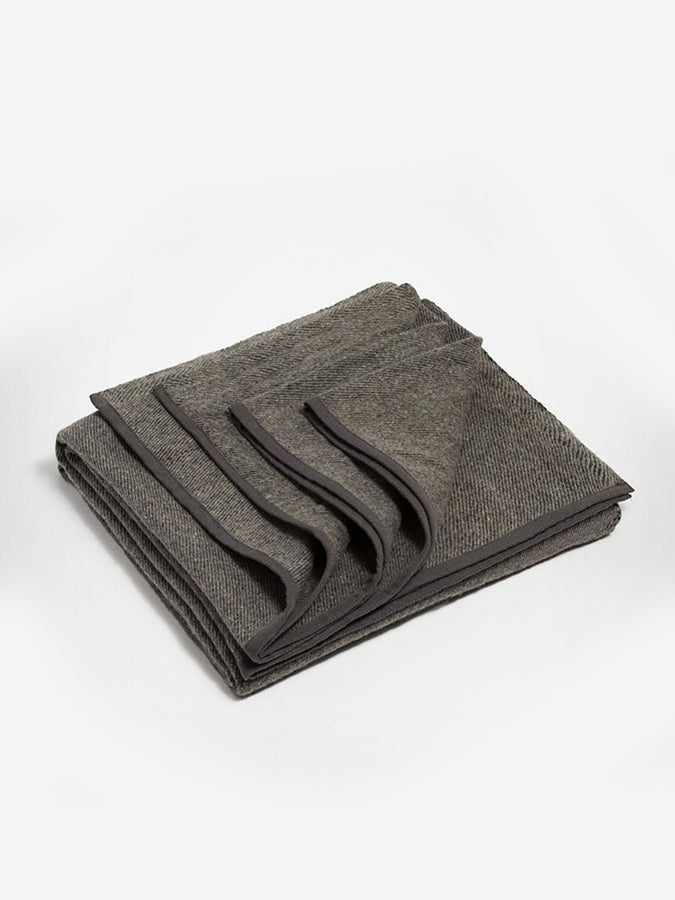Manduka Recycled Eco Twill Wool Blanket - Sustainable & Soft Throw Blanket for Yoga, Meditation & Cozy Home Decor - Perfect for Living Room, Bedroom & Outdoor Use