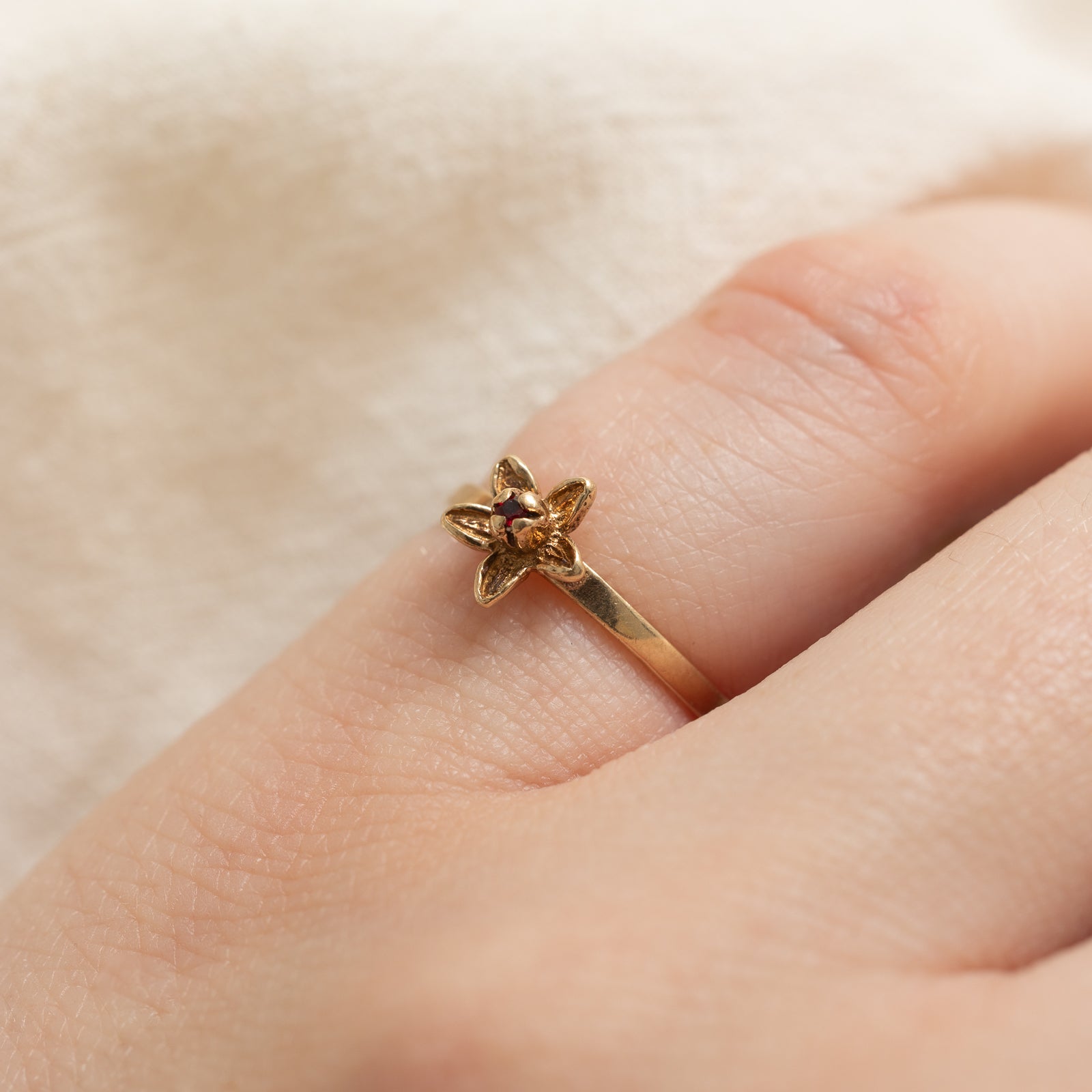 0.01ct Garnet Flower Ring - Size 3.5 - Dainty Single Stone Jewelry for Women - Perfect for Valentine's Day, Anniversary & Everyday Wear