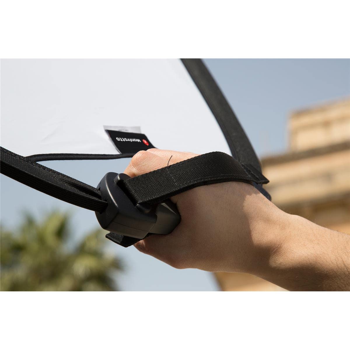 Manfrotto 30-Inch TriGrip Collapsible Triangular 2-Stop Light Diffuser for Photography & Video - Perfect for Studio, Outdoor Shoots & Soft Lighting Effects