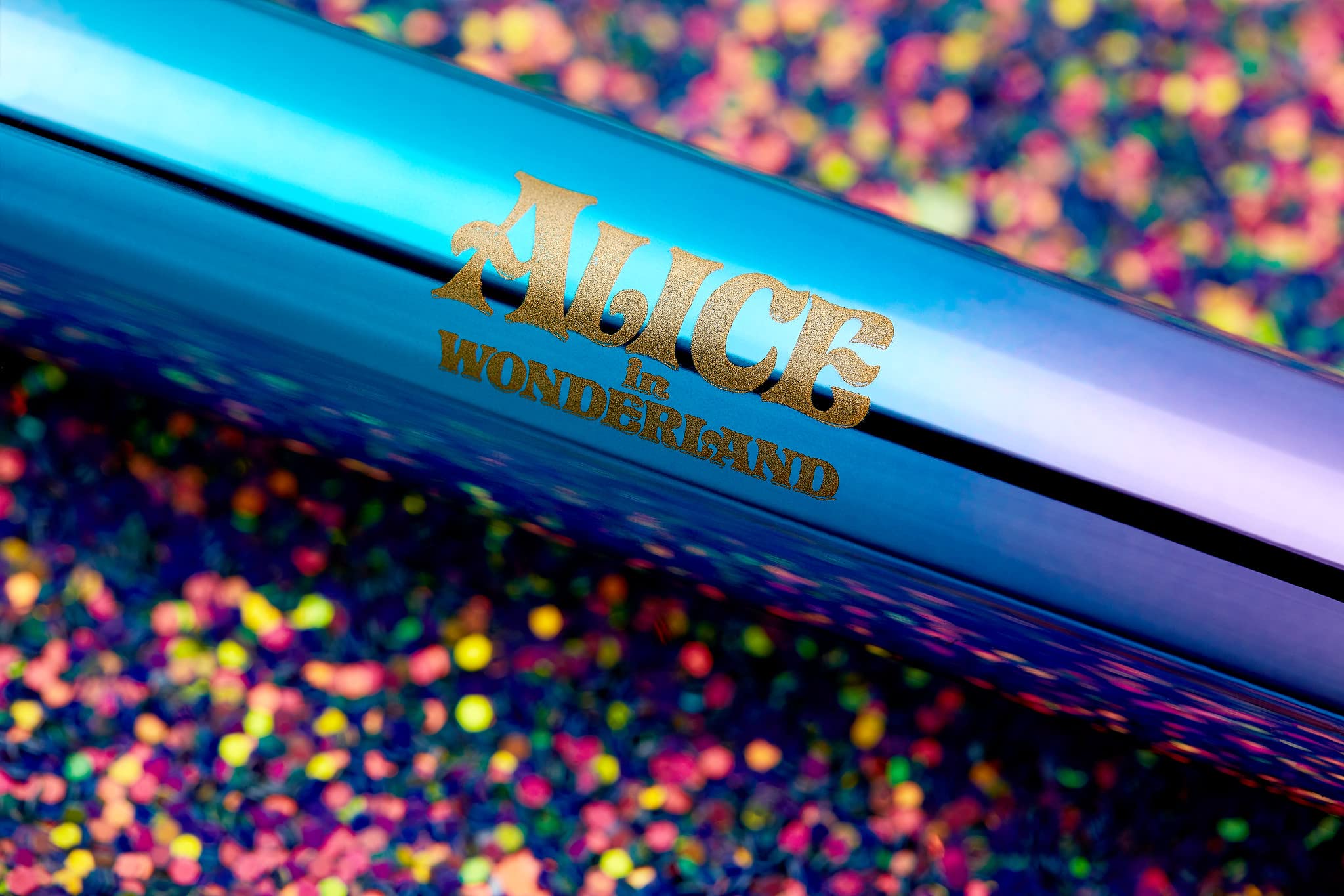 Sigma Beauty & Disney Alice in Wonderland Makeup Brush Set - 5 Piece Hypoallergenic Professional Brush Kit (2 Face Brushes + 3 Eyeshadow Brushes) with Free Beauty Bag - Perfect for Seamless Blending, Contouring & Travel Makeup Application