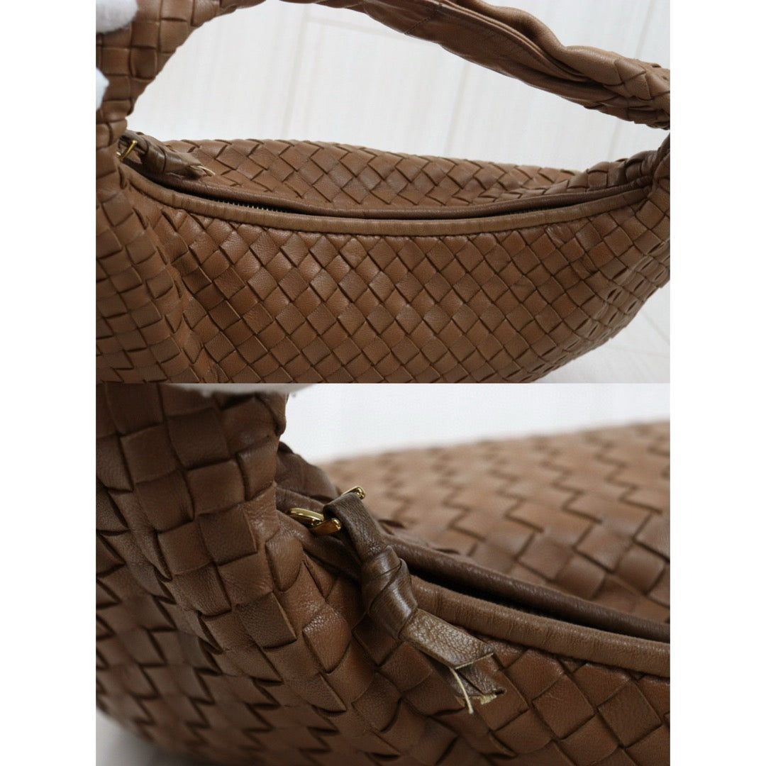 Bottega Veneta V25042416 Genuine Lamb Skin Leather Braided Handbag - Pre-Owned Luxury Purse for Women | Perfect for Date Nights, Parties & Special Occasions