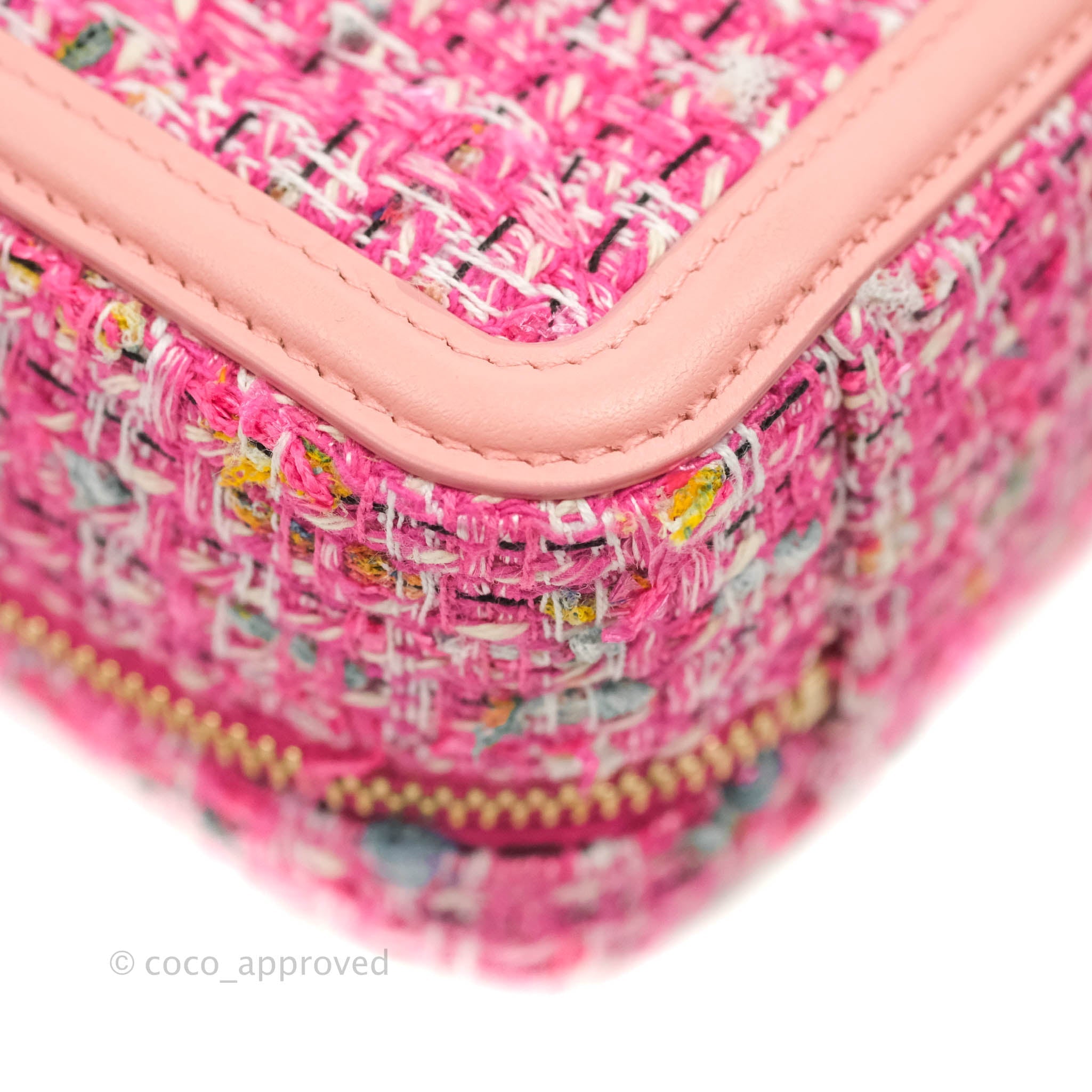 Chanel CC Filigree Vanity Clutch With Chain - Pink Tweed Crossbody Bag for Women | Luxury Designer Clutch Purse for Evening Parties, Weddings & Special Occasions