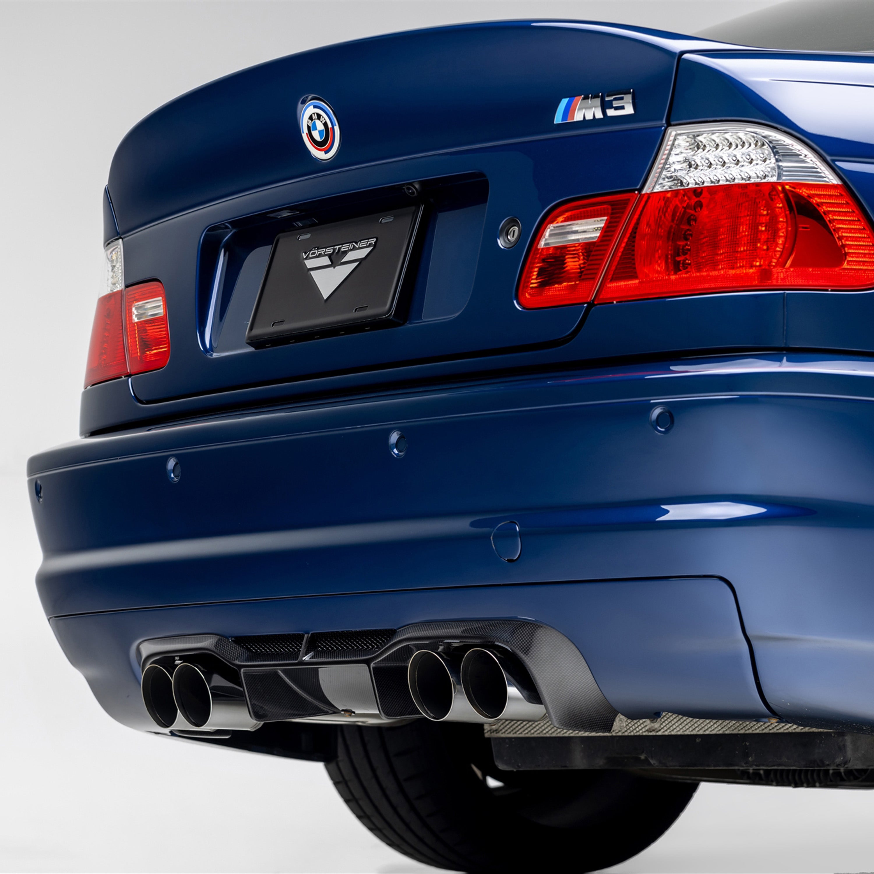 V20 Aero Rear Diffuser - Carbon Fiber PP 1x1 Glossy V Style™️ for BMW, Audi, Mercedes - Enhance Performance & Style - Perfect for Car Enthusiasts & Racing Events