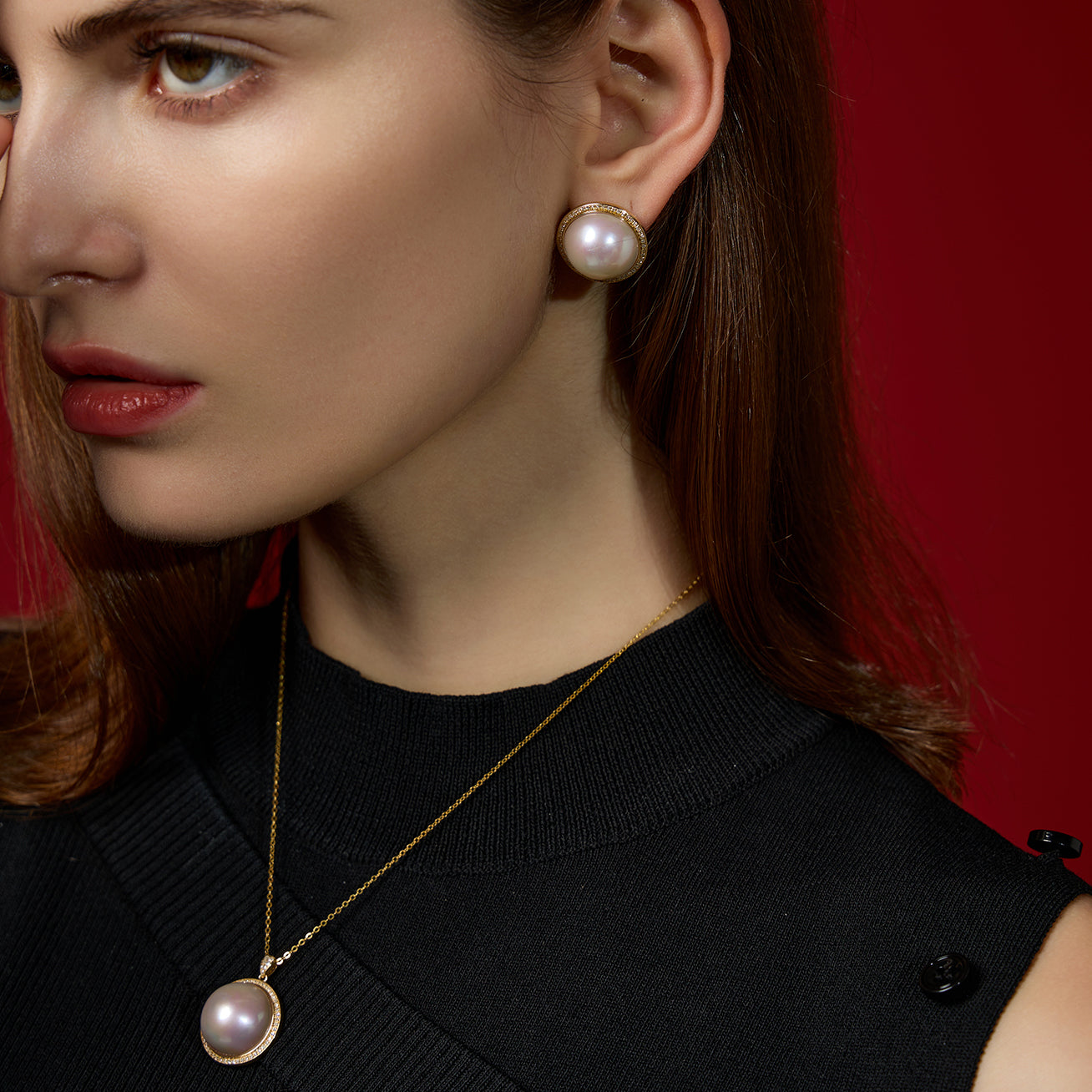 18K Gold Diamond & Edison Pearl Stud Earrings KE00121 | Elegant Dome Design for Women | Perfect for Weddings, Parties & Special Occasions