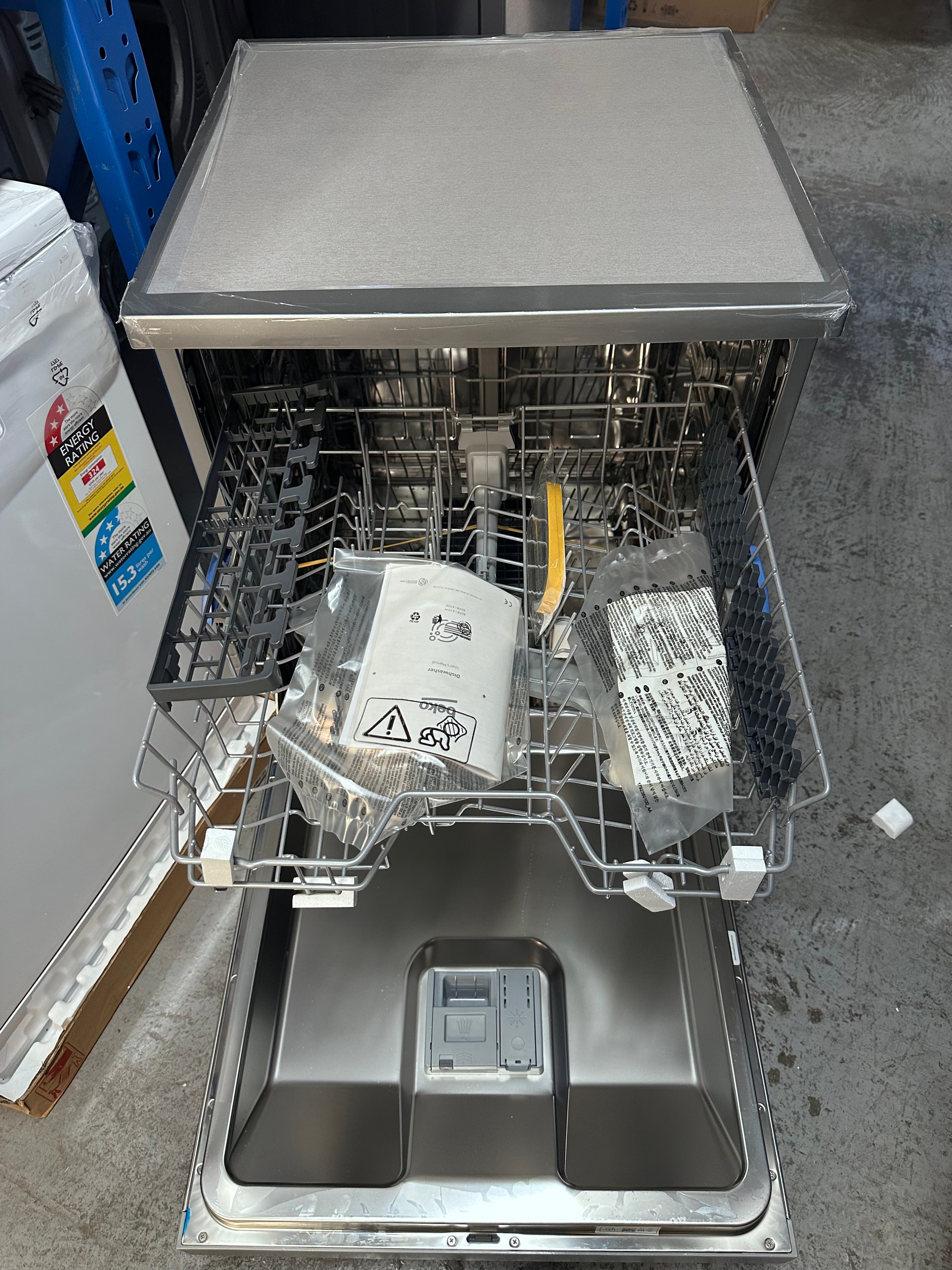 Beko BDFB1410X 14 Place Freestanding Dishwasher - Stainless Steel, Energy Efficient, European Made (Carton Damaged) - Perfect for Small Kitchens, Apartments & Open-Plan Homes
