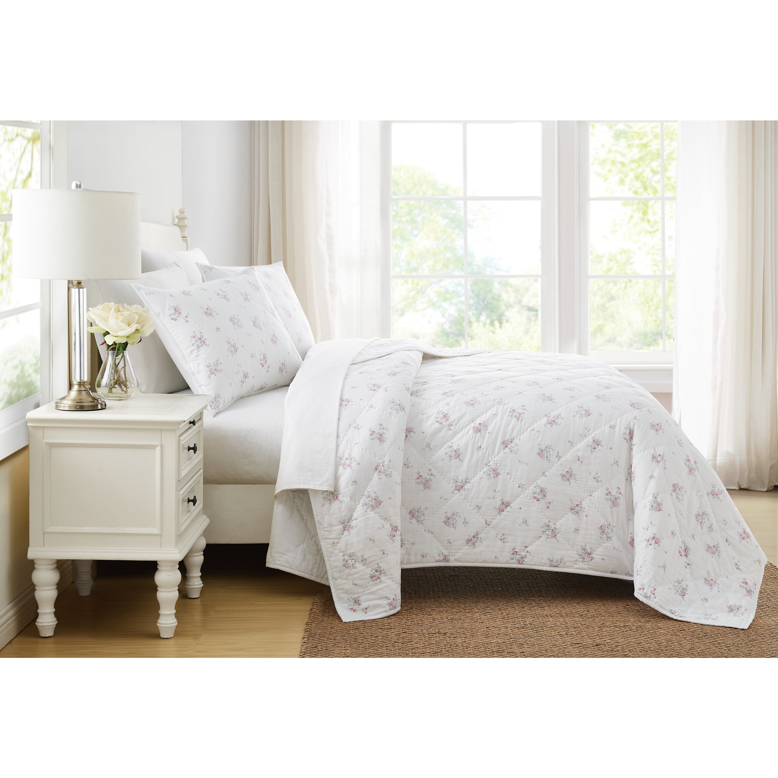 Rachel Ashwell Rosebury Farmhouse Quilt Set - Queen Size, 100% Cotton, Floral Design - Perfect for Bedroom, Guest Room & Cozy Farmhouse Decor