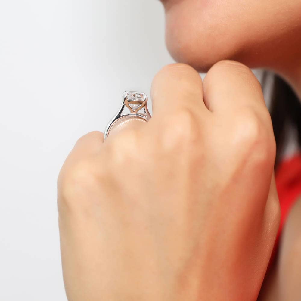BERRICLE Sterling Silver Solitaire Wedding & Engagement Ring Set for Women - 5.5 Carat Oval Cut Cubic Zirconia CZ, Rhodium Plated, Size 4-10 | Perfect for Proposals, Anniversaries & Special Occasions