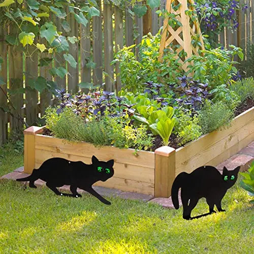 Set of 4 Realistic Garden Scare Cats with Reflective Eyes - Outdoor Pest Deterrent for Birds & Rodents | Perfect for Yard, Patio & Garden Decoration