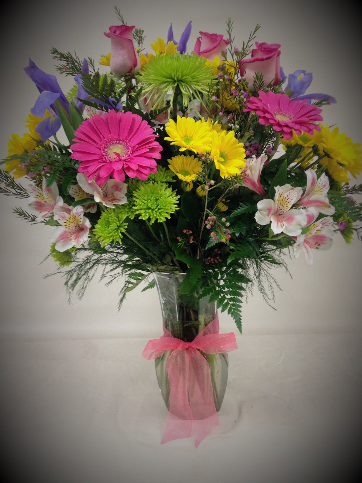 Beautiful Fresh Flower Bouquet - Handcrafted Floral Arrangement for Weddings, Anniversaries & Special Occasions | Perfect Gift for Loved Ones