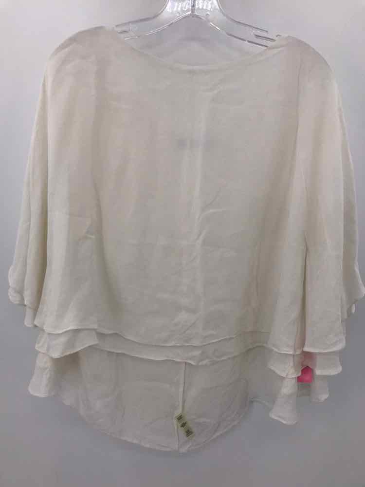 Pre-Owned Alice + Olivia Ivory Blouse - Size Medium | Vintage Boho Chic Top for Women | Perfect for Casual Outings, Office Wear & Date Nights