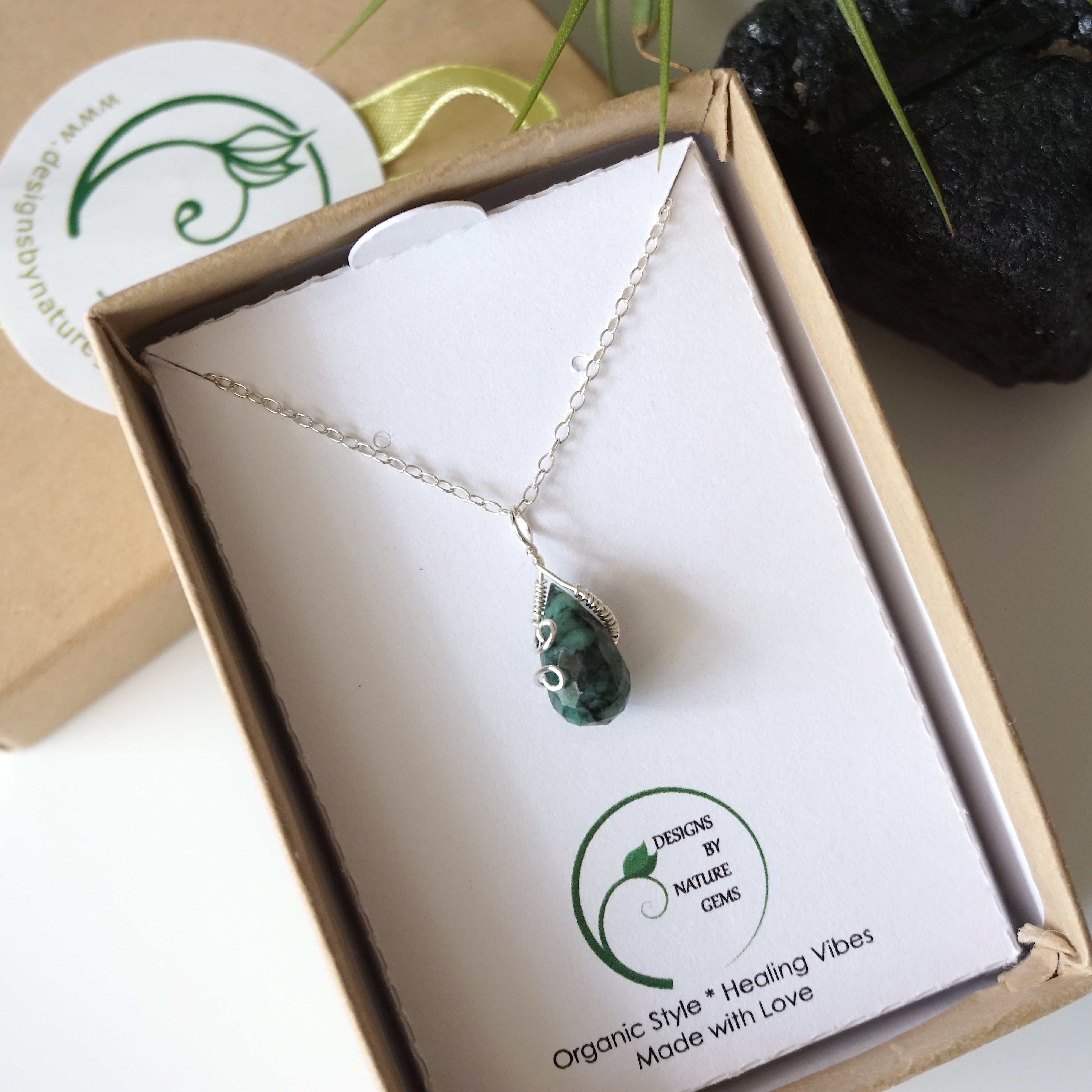 Raw Emerald Charm Necklace - 925 Sterling Silver Jewelry for Women | Elegant Bohemian Style Pendant | Perfect for Everyday Wear, Gifts & Special Occasions