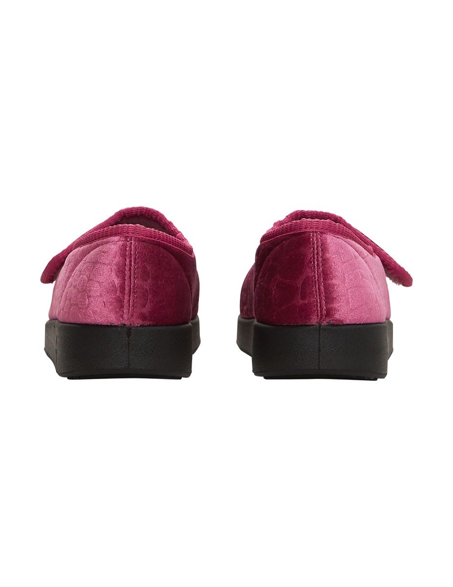 Women's Extra Wide Comfort Slippers with Easy Closure - Cozy Non-Slip House Shoes for Relaxing at Home, Indoor & Outdoor Wear