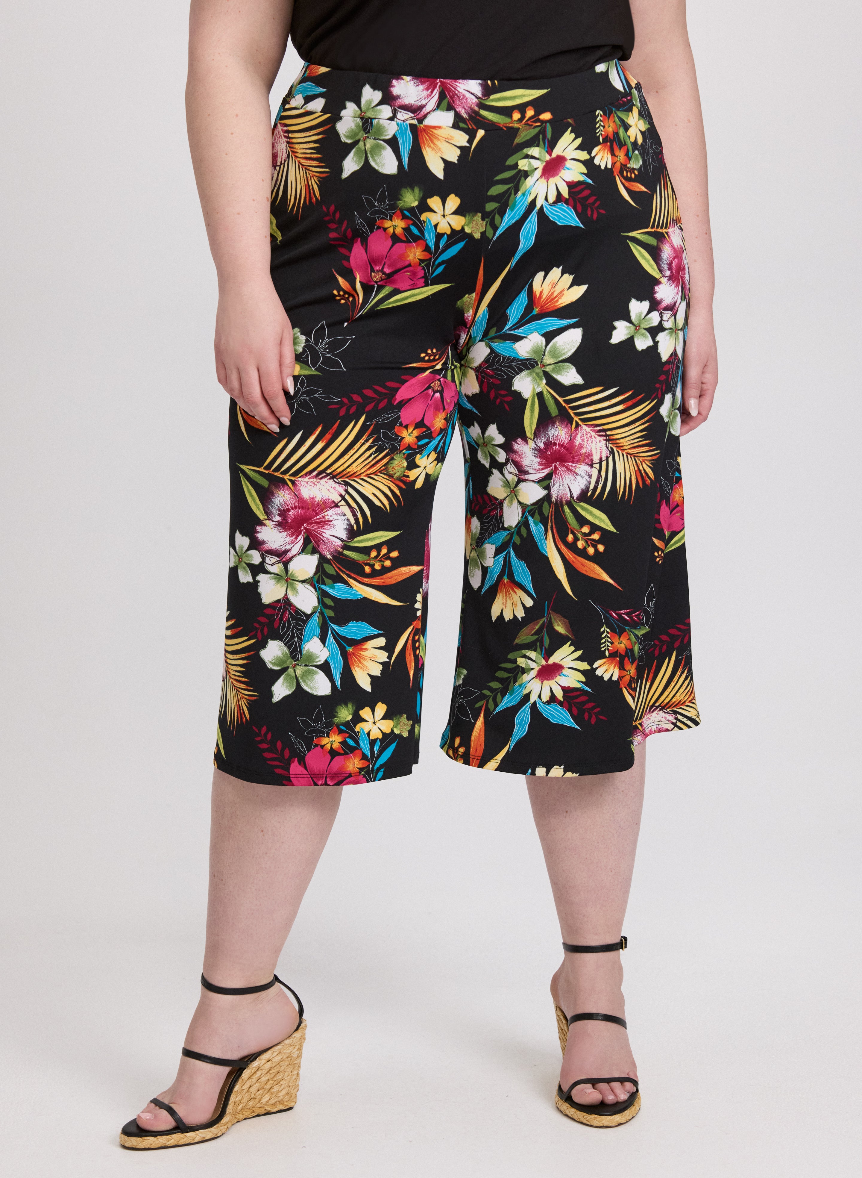Floral Jersey Capri Pants for Women - Comfortable Stretchy Yoga Pants for Casual Wear, Lounge & Summer Outfits