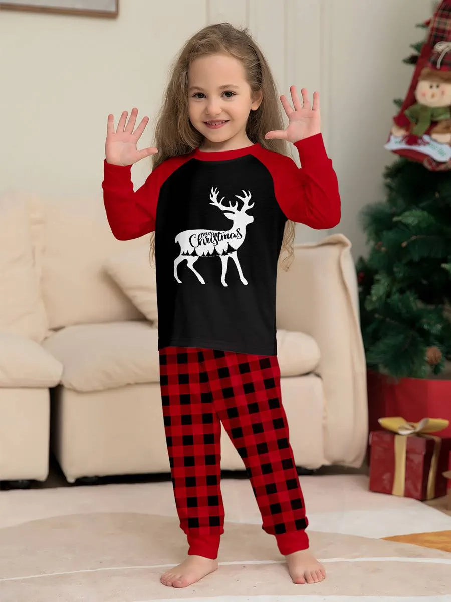 Reindeer Christmas Matching Family Pajamas Set - Cozy Holiday Sleepwear for Adults & Kids - Perfect for Family Photos, Christmas Morning & Festive Gatherings