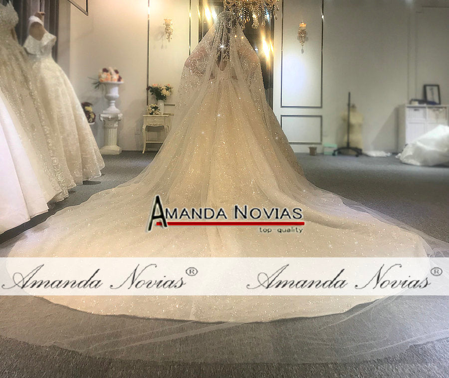2021 Heavy Beading Luxury Wedding Dress - Elegant Bridal Gown with Intricate Beadwork for Church, Ballroom & Outdoor Weddings