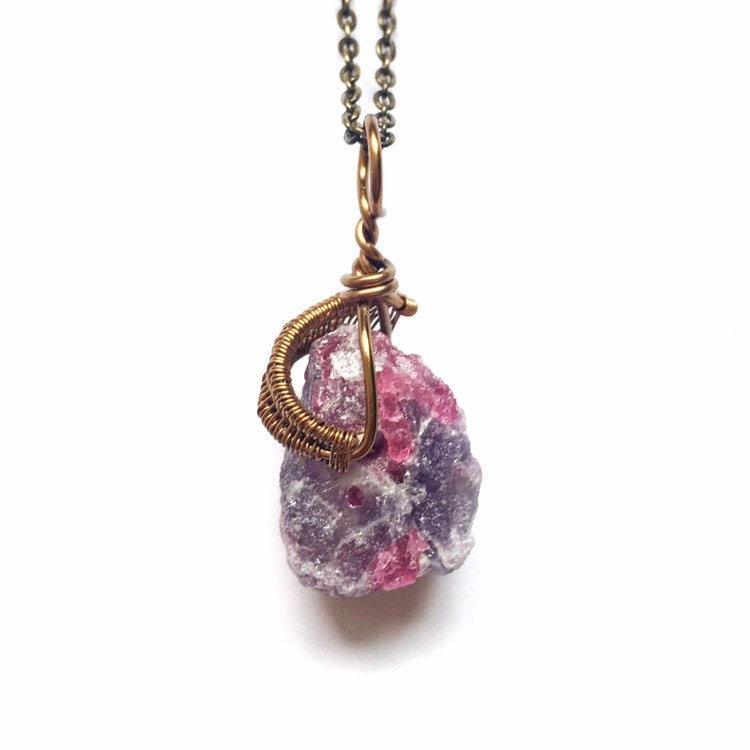 Natural Raw Pink Tourmaline Necklace for Women - Healing Crystal Jewelry for Energy Balance, Spiritual Protection & Everyday Elegance | Perfect for Meditation, Yoga & Gift Giving