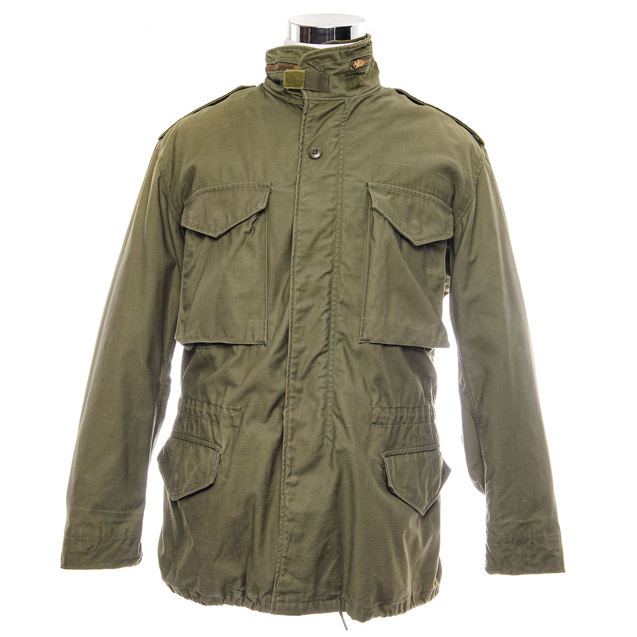 US Army M-1965 M65 Field Jacket Vintage 1977 - Medium Regular Size | Military Surplus Outerwear for Hiking, Camping & Outdoor Adventures