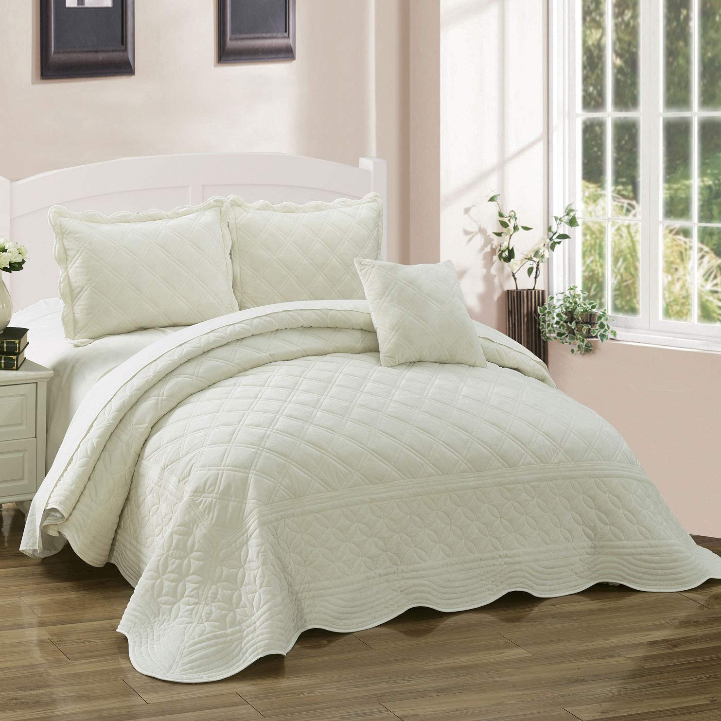 Super Soft Microplush 4-Piece Queen Bedspread Set – 110