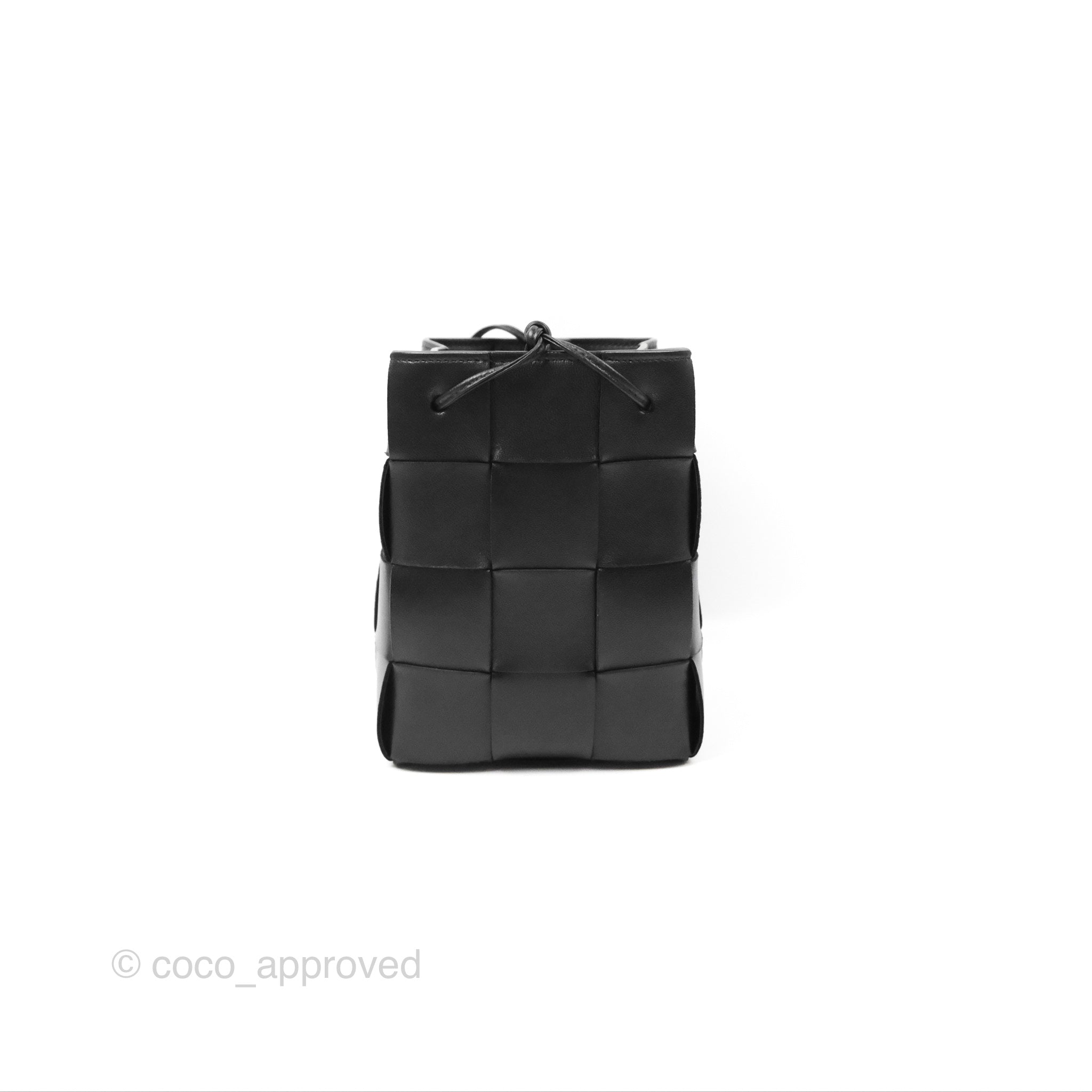 Bottega Veneta Small Cassette Bucket Bag in Black Lambskin Leather - Perfect for Everyday Use, Work & Travel