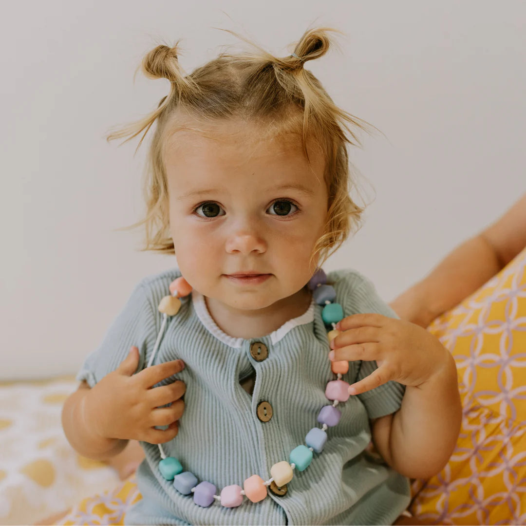 Pastel Rainbow Sensory Chew Necklace for Kids - Autism & ADHD Relief, Anxiety & Teething Soother - BPA-Free Silicone Teether for Boys & Girls - Perfect for School, Travel & Sensory Play