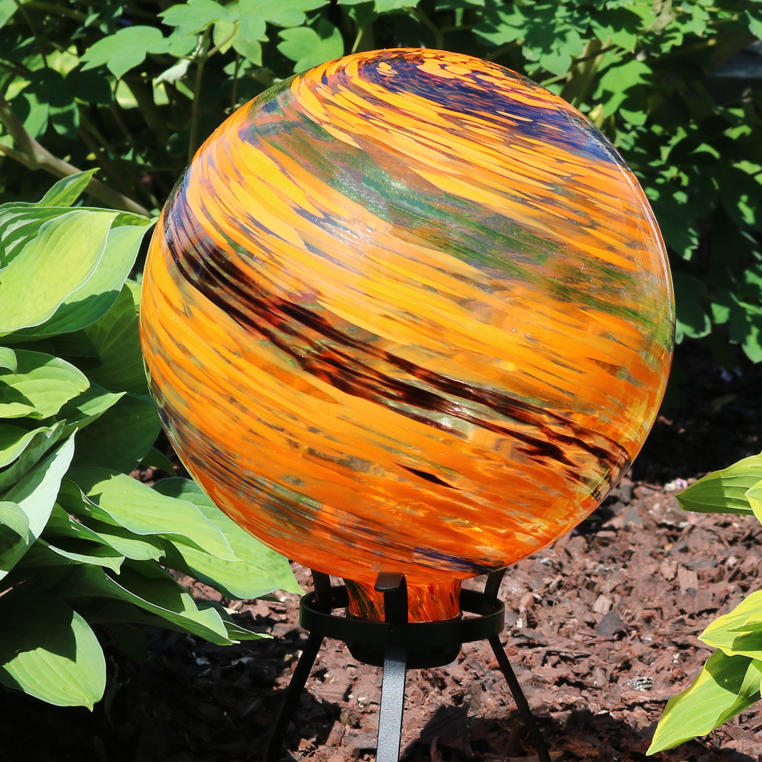 Sunnydaze 10-Inch Outdoor Glass Gazing Globe - Reflective Garden Decor for Patio, Yard & Landscaping - Perfect for Meditation Spaces & Zen Gardens